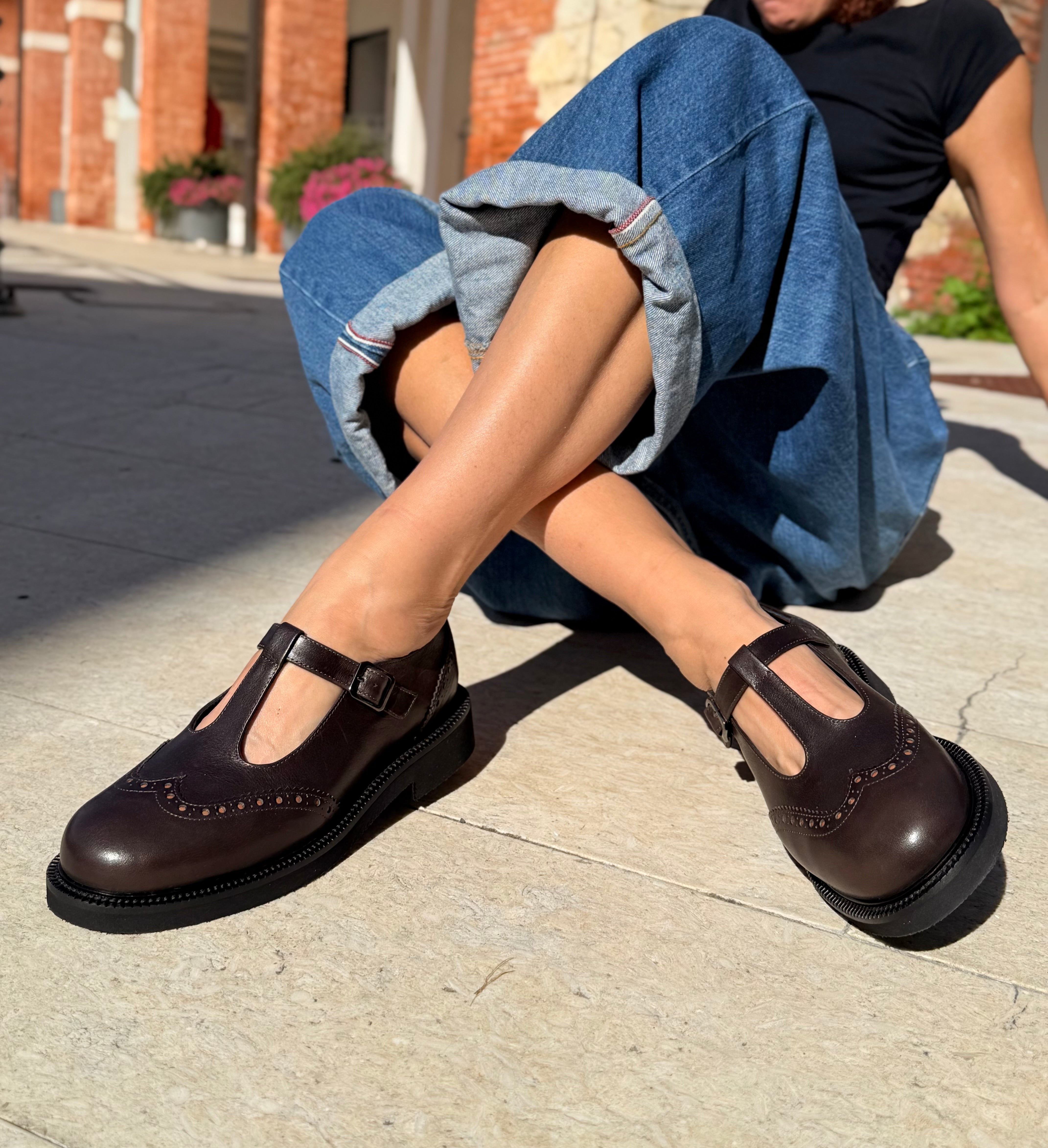 Image of Argo Moro scarpa bassa in nappa marrone artigianale marchigiana