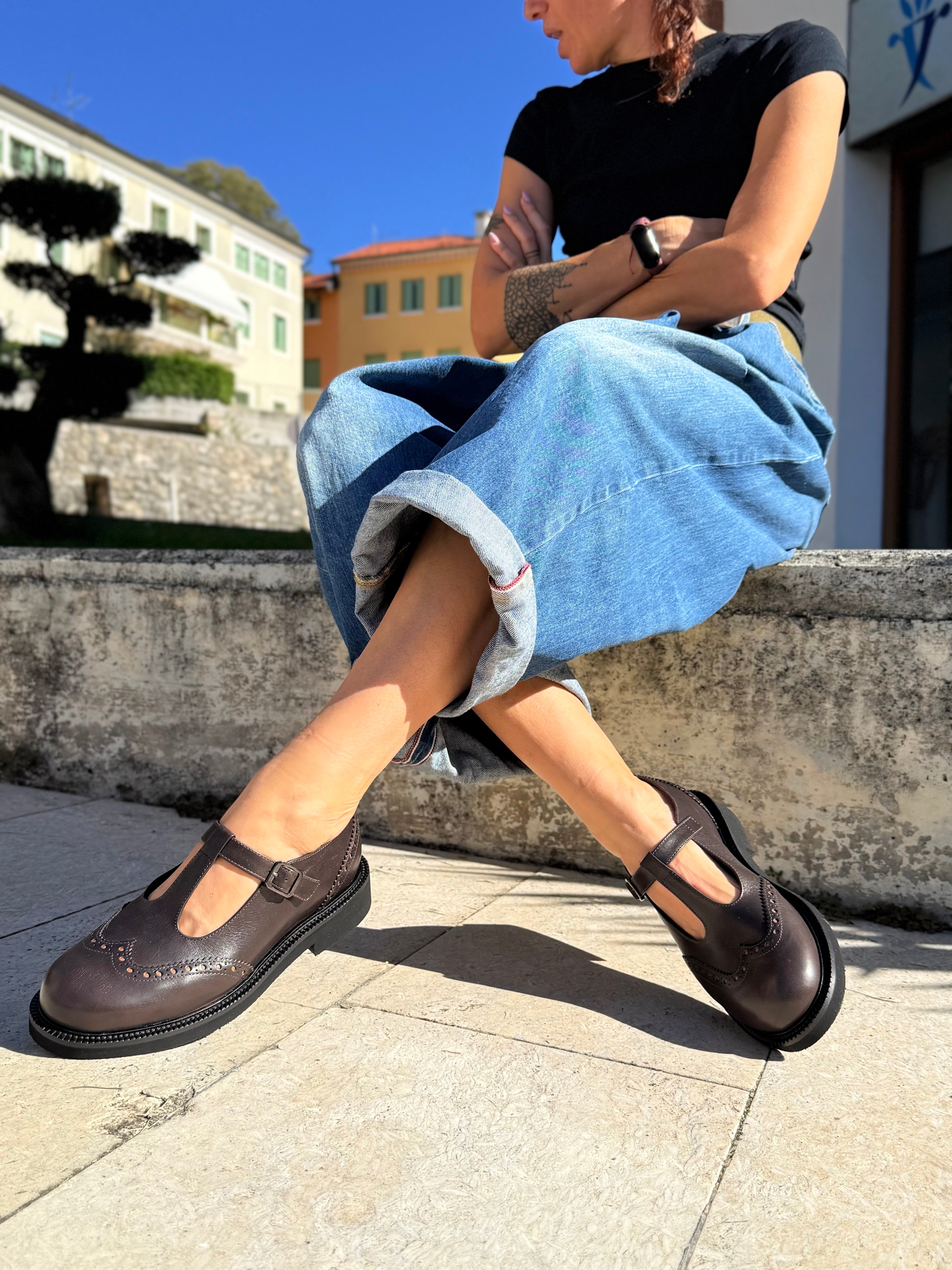 Image of Argo Moro scarpa bassa in nappa marrone artigianale marchigiana