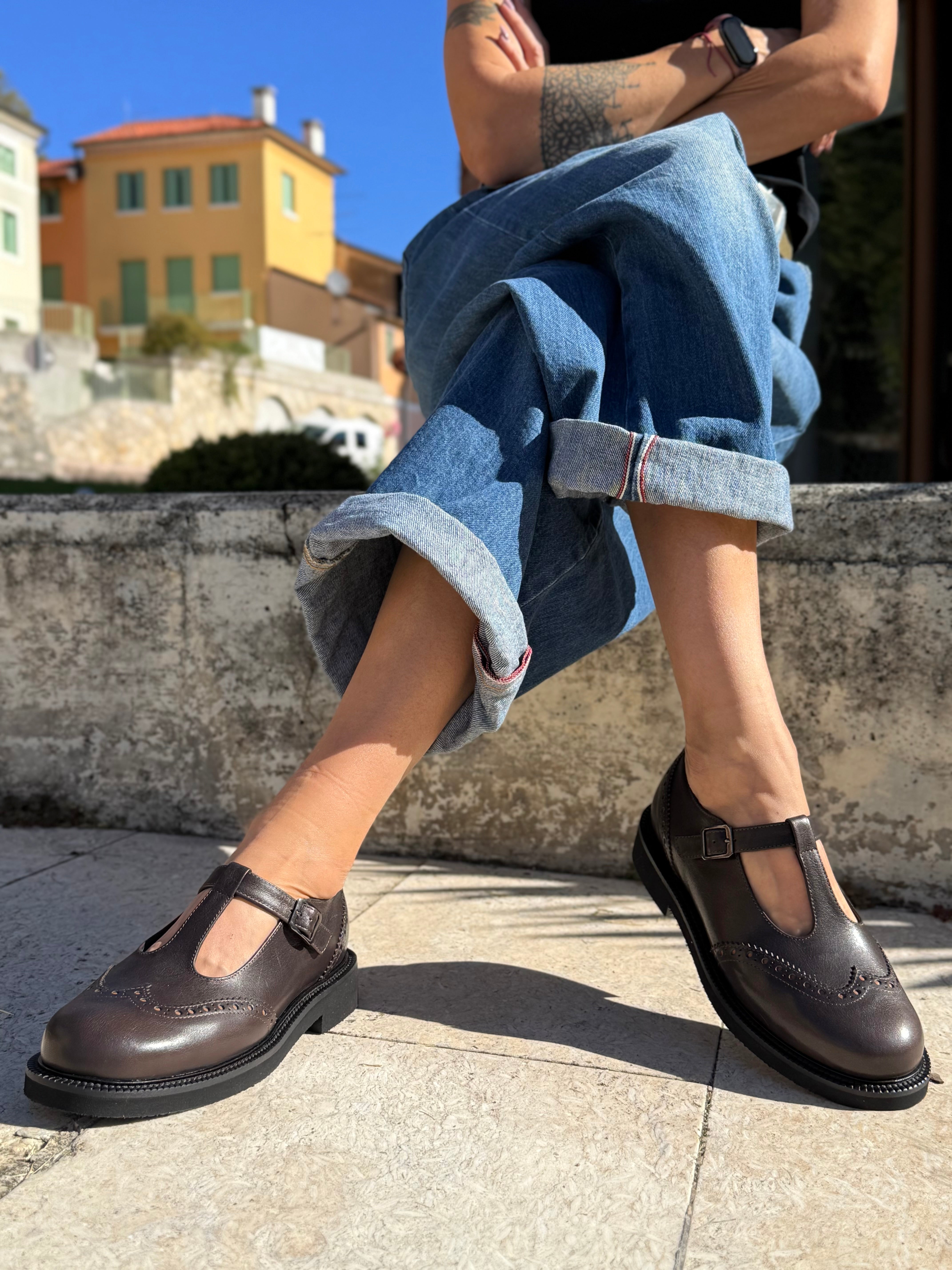 Image of Argo Moro scarpa bassa in nappa marrone artigianale marchigiana