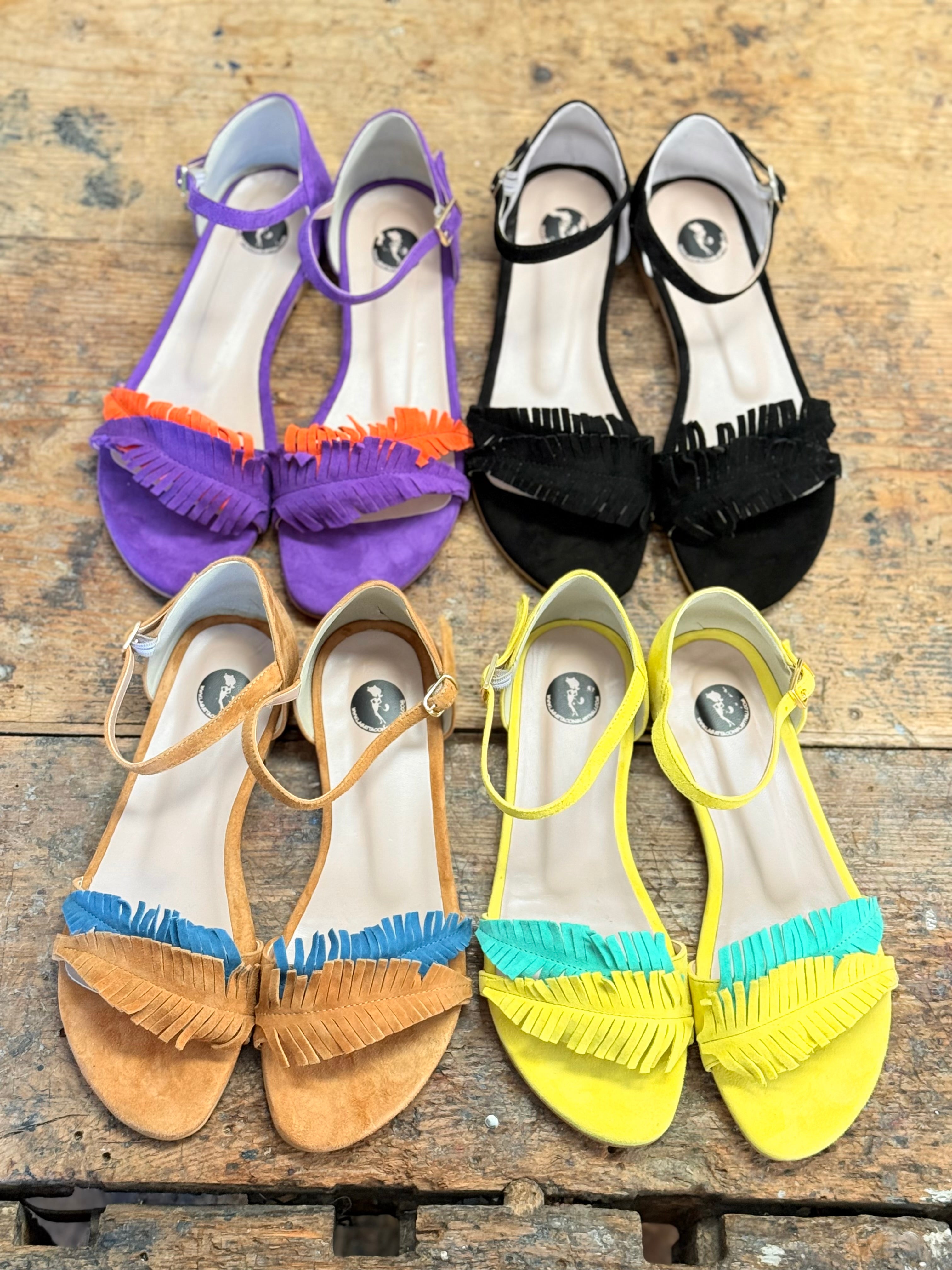 Image of Sioux Sun sandalo basso in camoscio giallo tacco 1 cm lavorazione pugliese