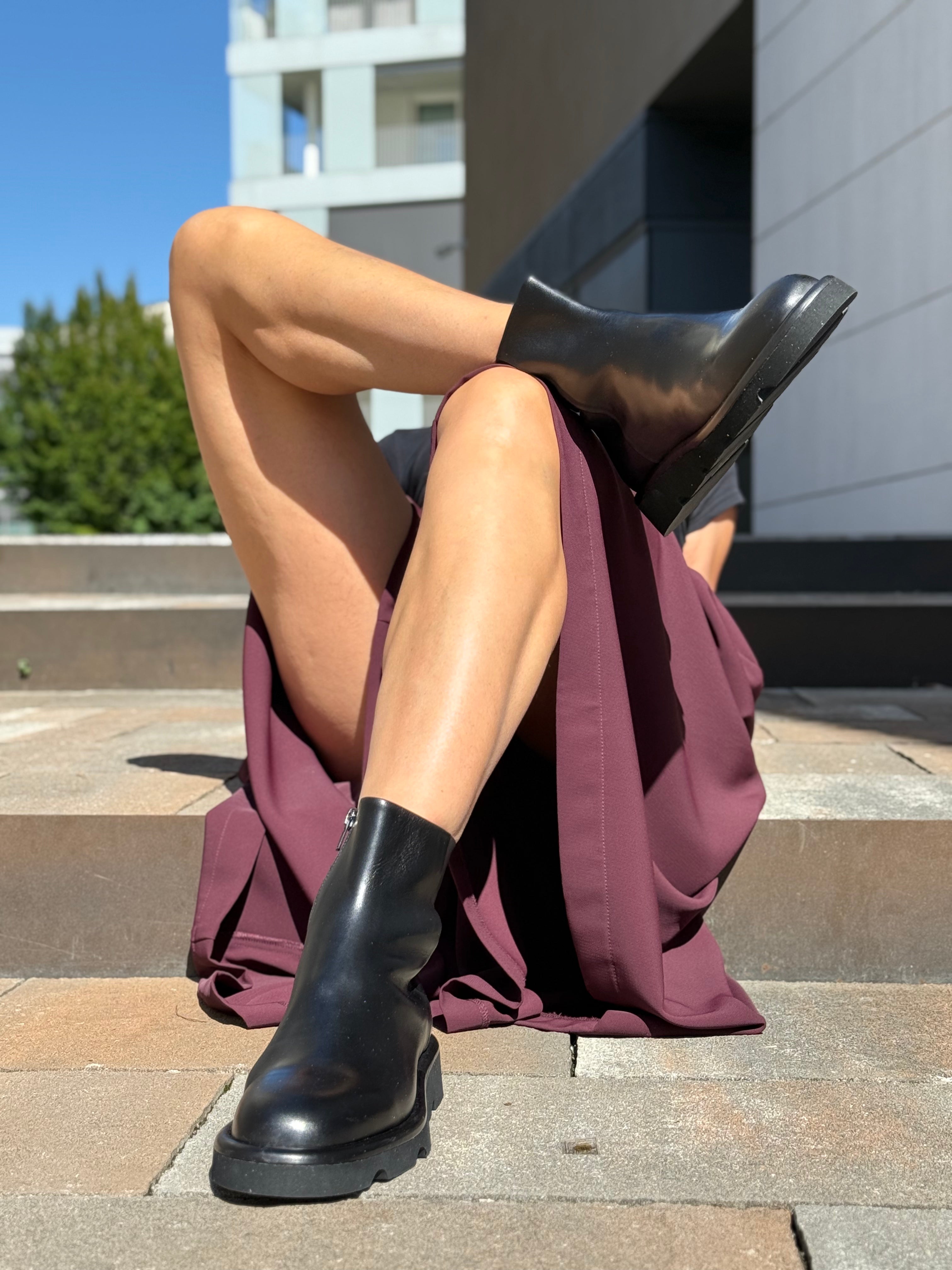 Image of Slalom Black stivaletto in nappa nera lav. artigianale marchigiana