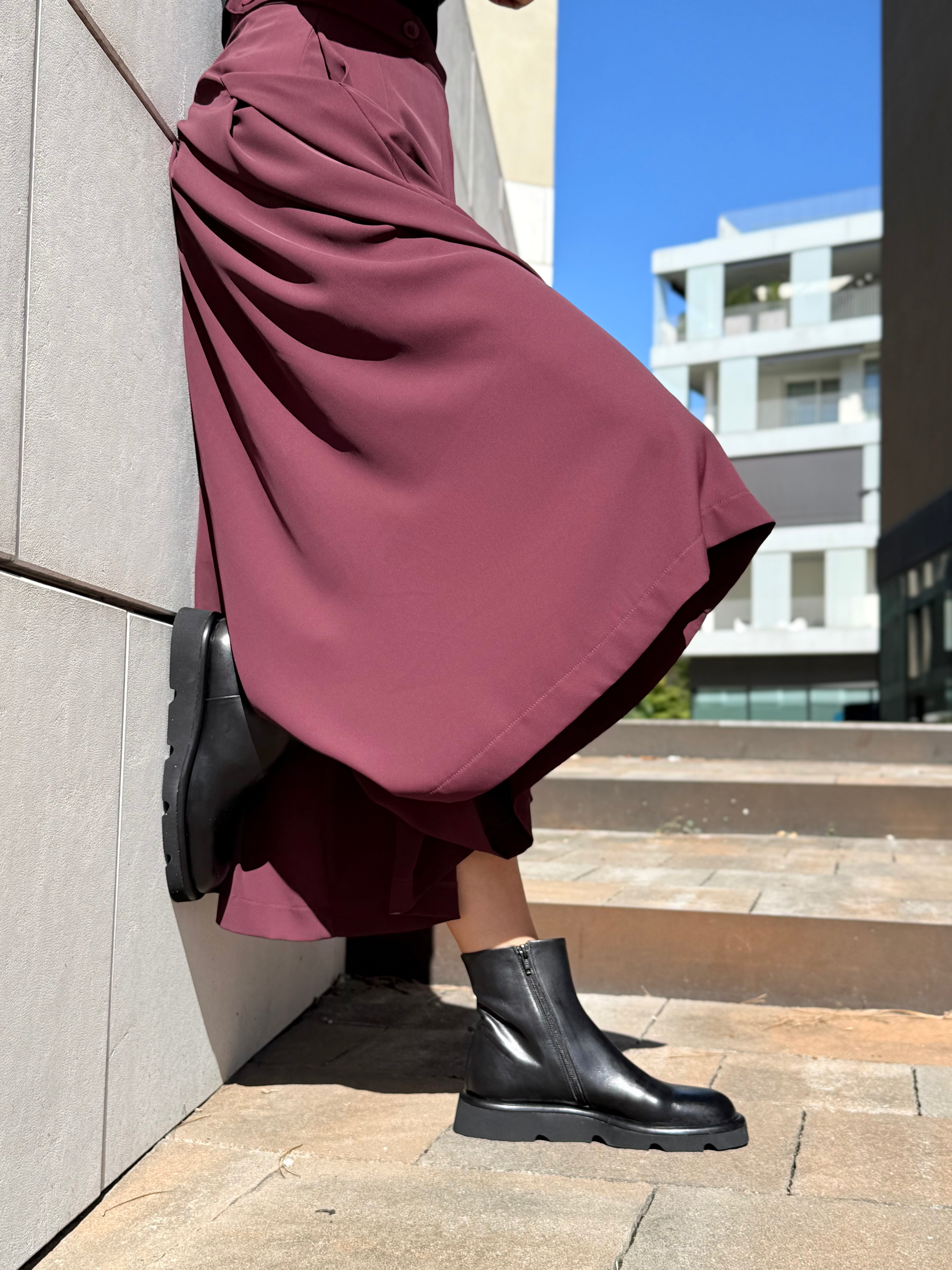 Image of Slalom Black stivaletto in nappa nera lav. artigianale marchigiana