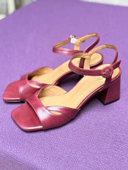 Image of Vega Merlot sandalo in nappa bordeaux tacco 6.5 lavorazione artigianale