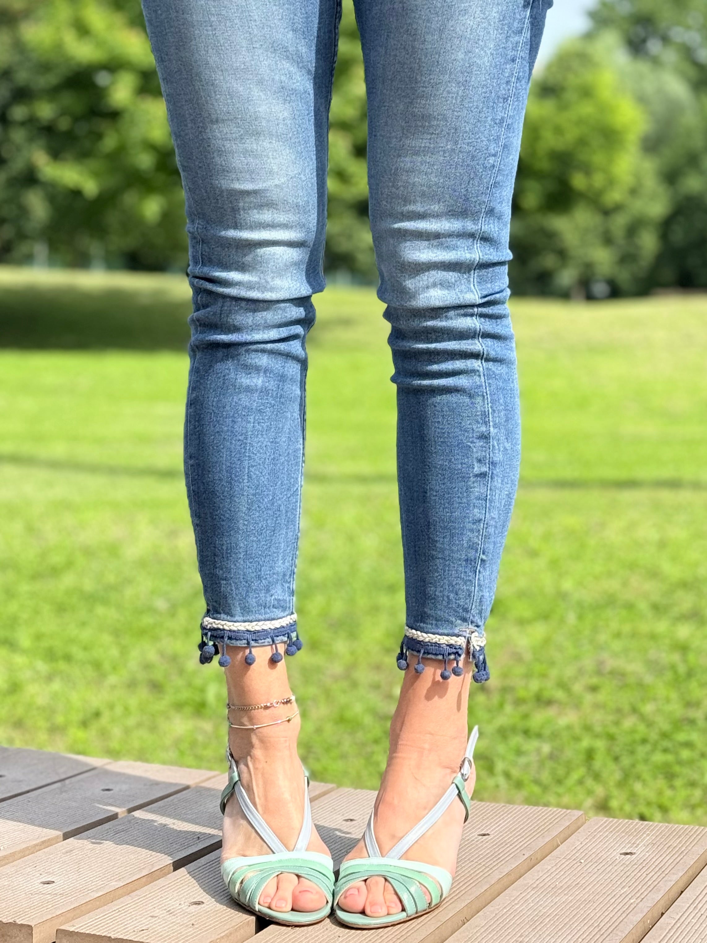 Image of Penta Ocean sandalo chanel in nappa azzurra tacco 7 artigianale toscana