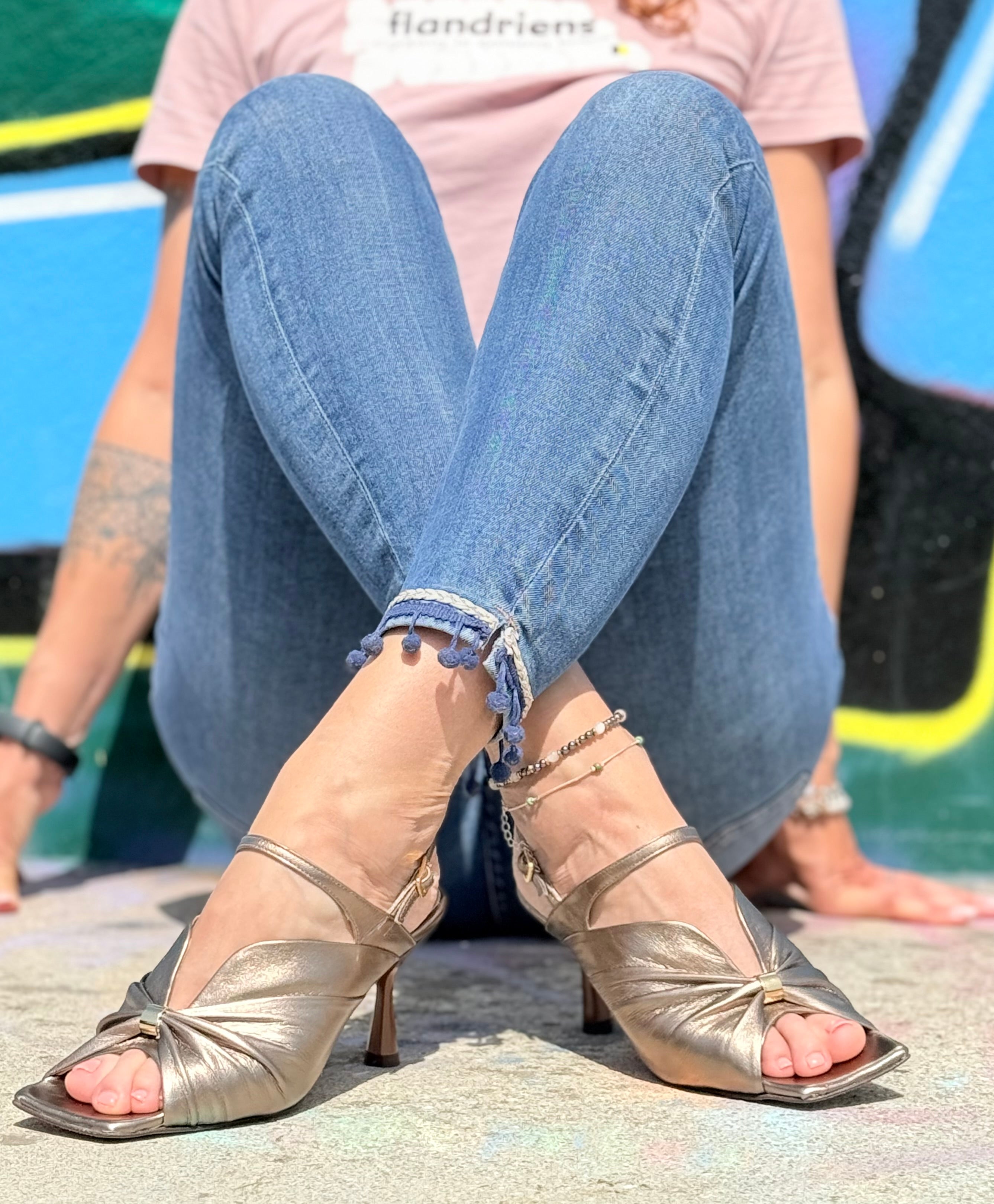 Image of Grace Lam sandalo in pelle laminato bronzo tacco 8 lavorazione artigianale marchigiano