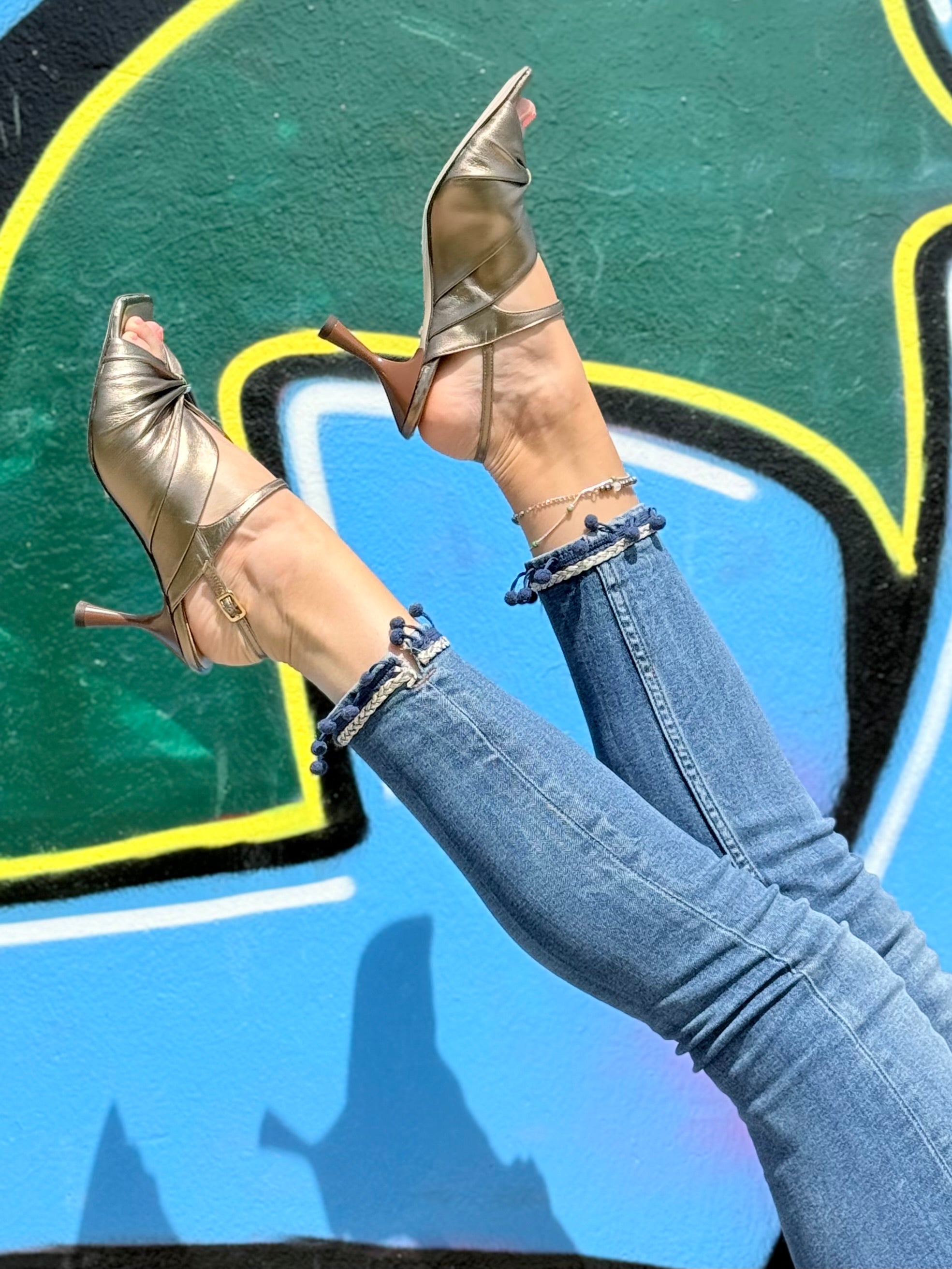 Image of Grace Lam sandalo in pelle laminato bronzo tacco 8 lavorazione artigianale marchigiano