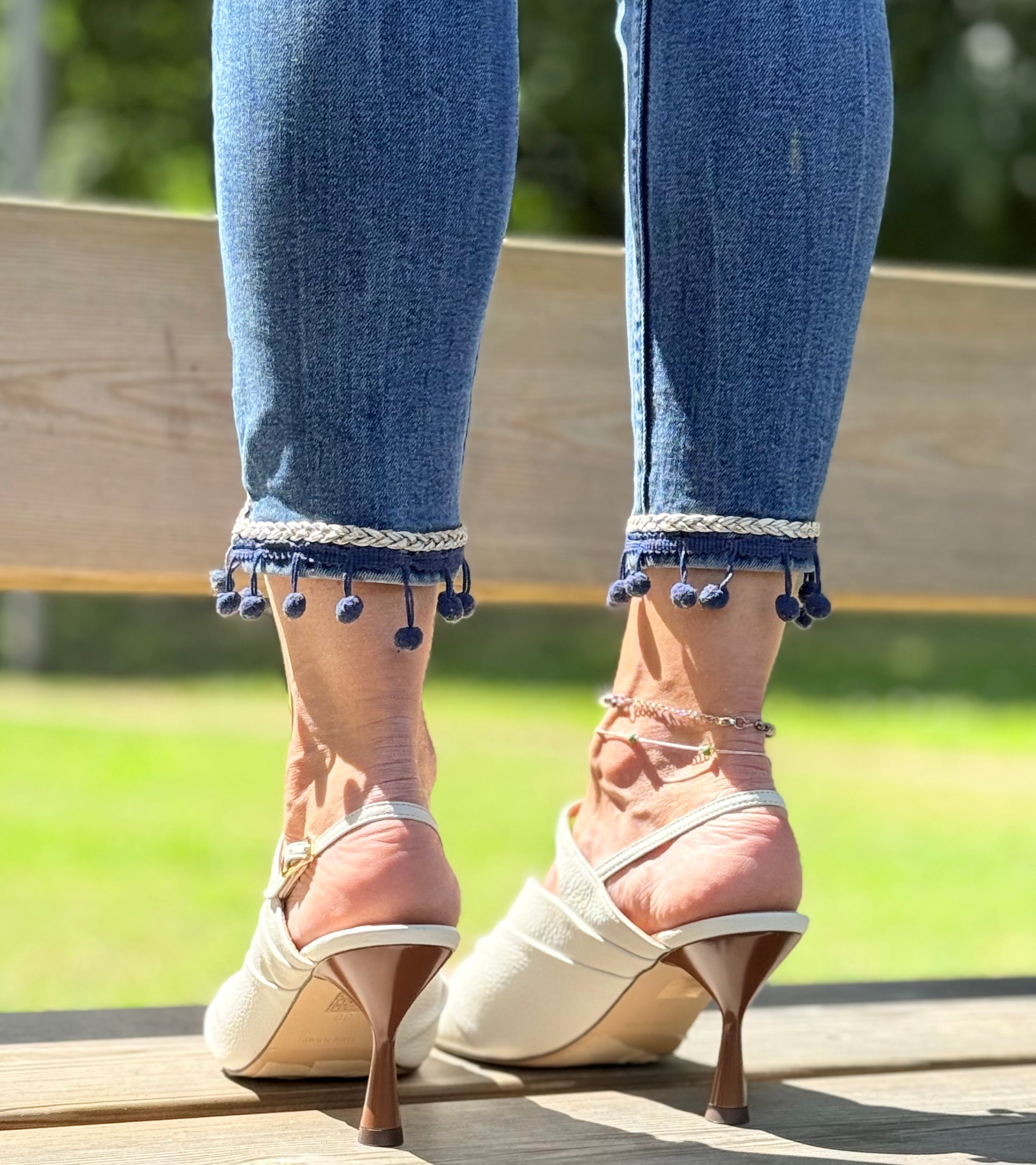 Image of Grace White sandalo in pelle panna tacco 8 lavorazione artigianale marchigiano