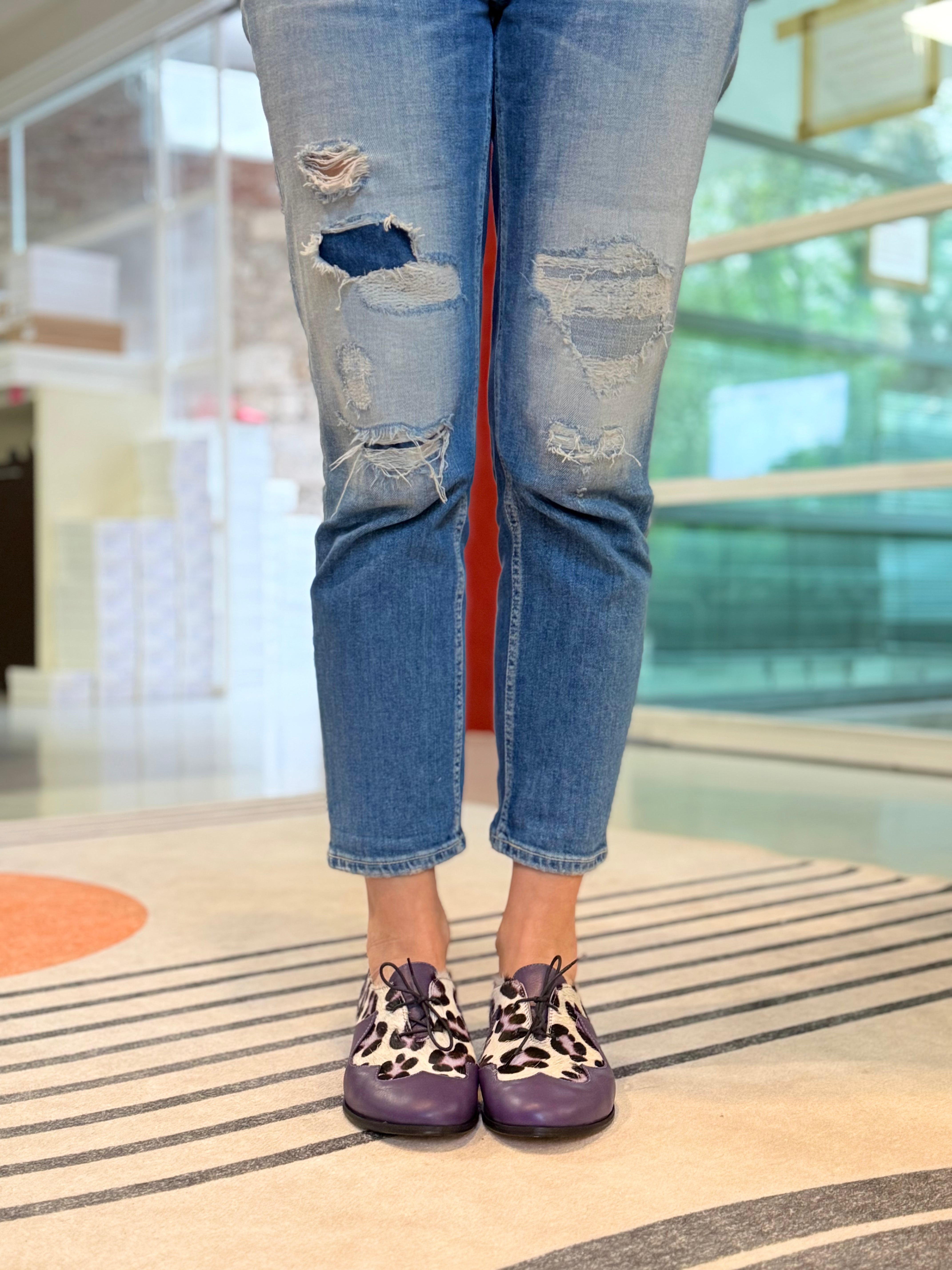 Image of Juno Pony Uva scarpina bassa in nappa viola e cavallino rialzo interno 3,5cm artigianale marchigiana