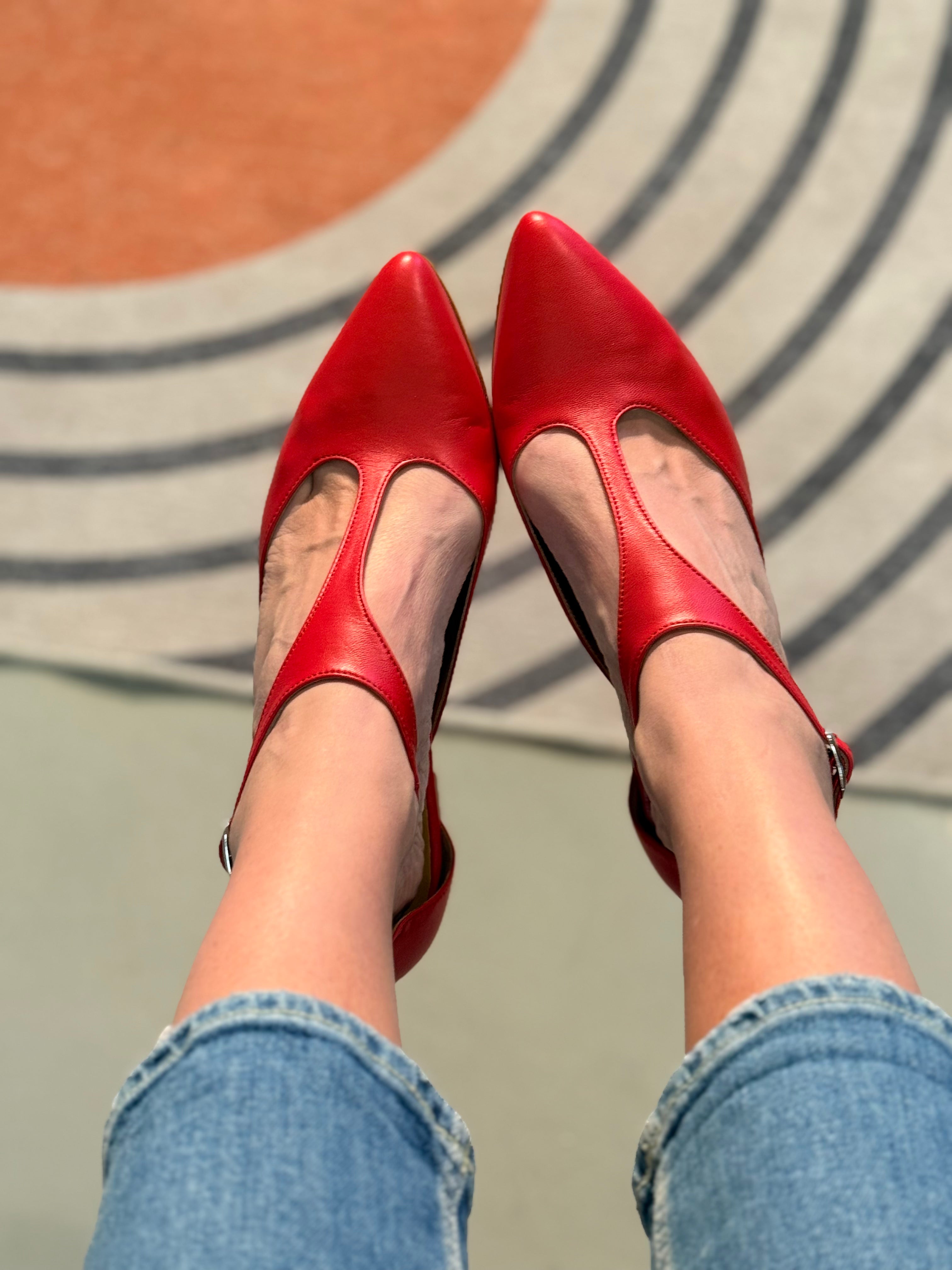 Image of Lucy Red scarpina bassa t-bar in nappa rossa - tacco 2 cm artigianale marchigiana