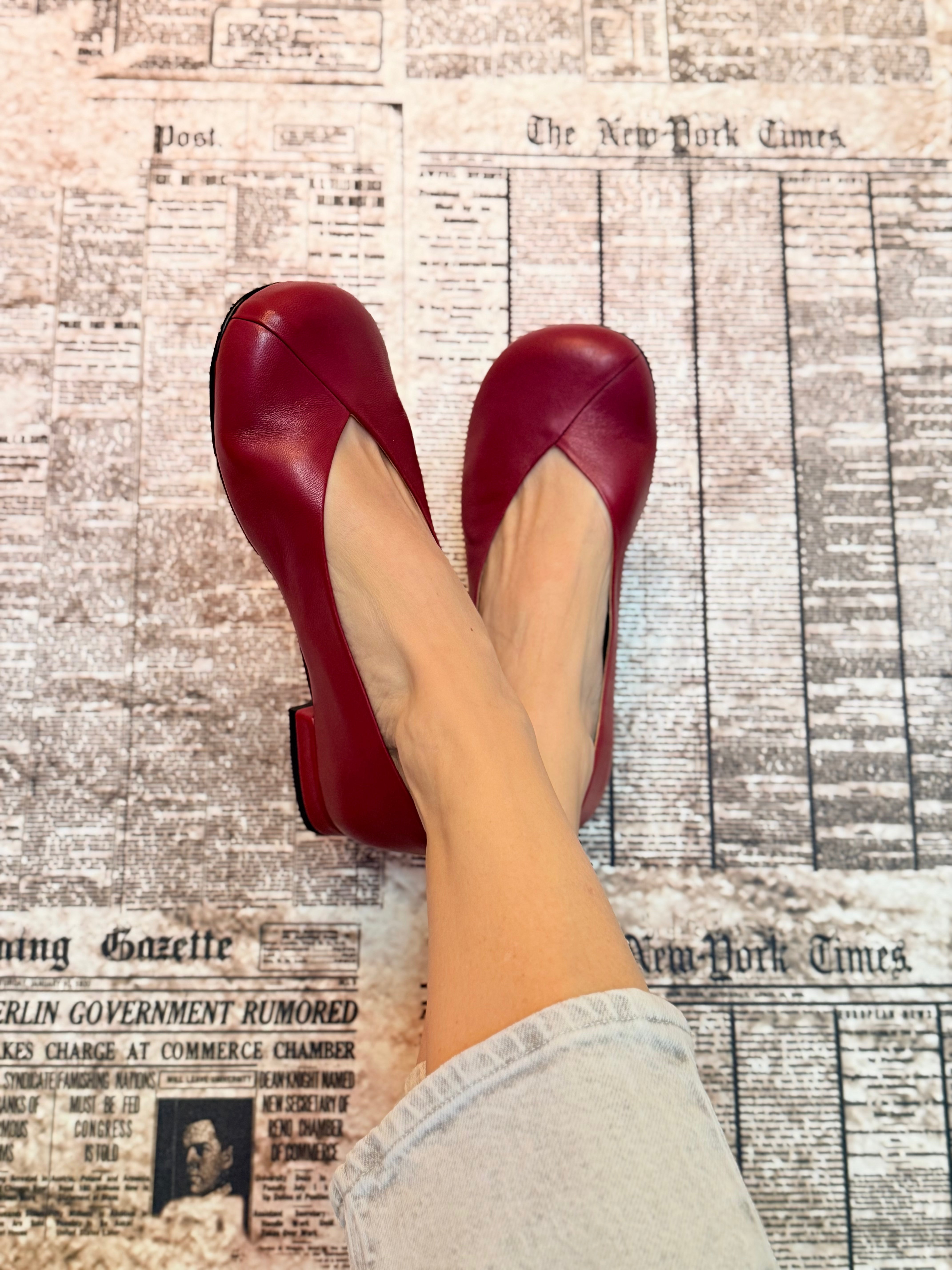 Image of Babu Cherry ballerina in nappa ciliegia tacco 1.5 artigianale