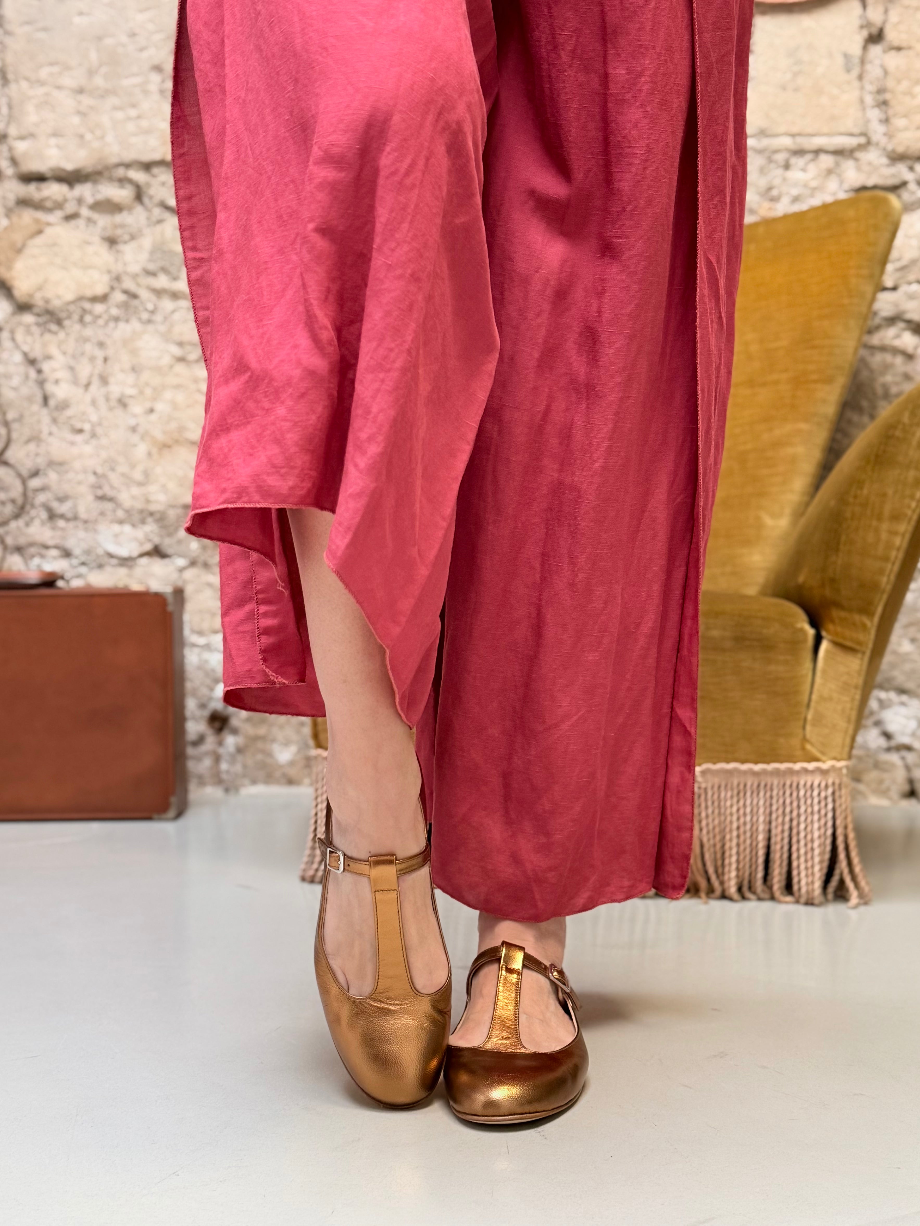 Image of Kris Rame ballerina t-bar in nappa laminata color rame/bronzo lavorazione a sacchetto artigianale marchigiana
