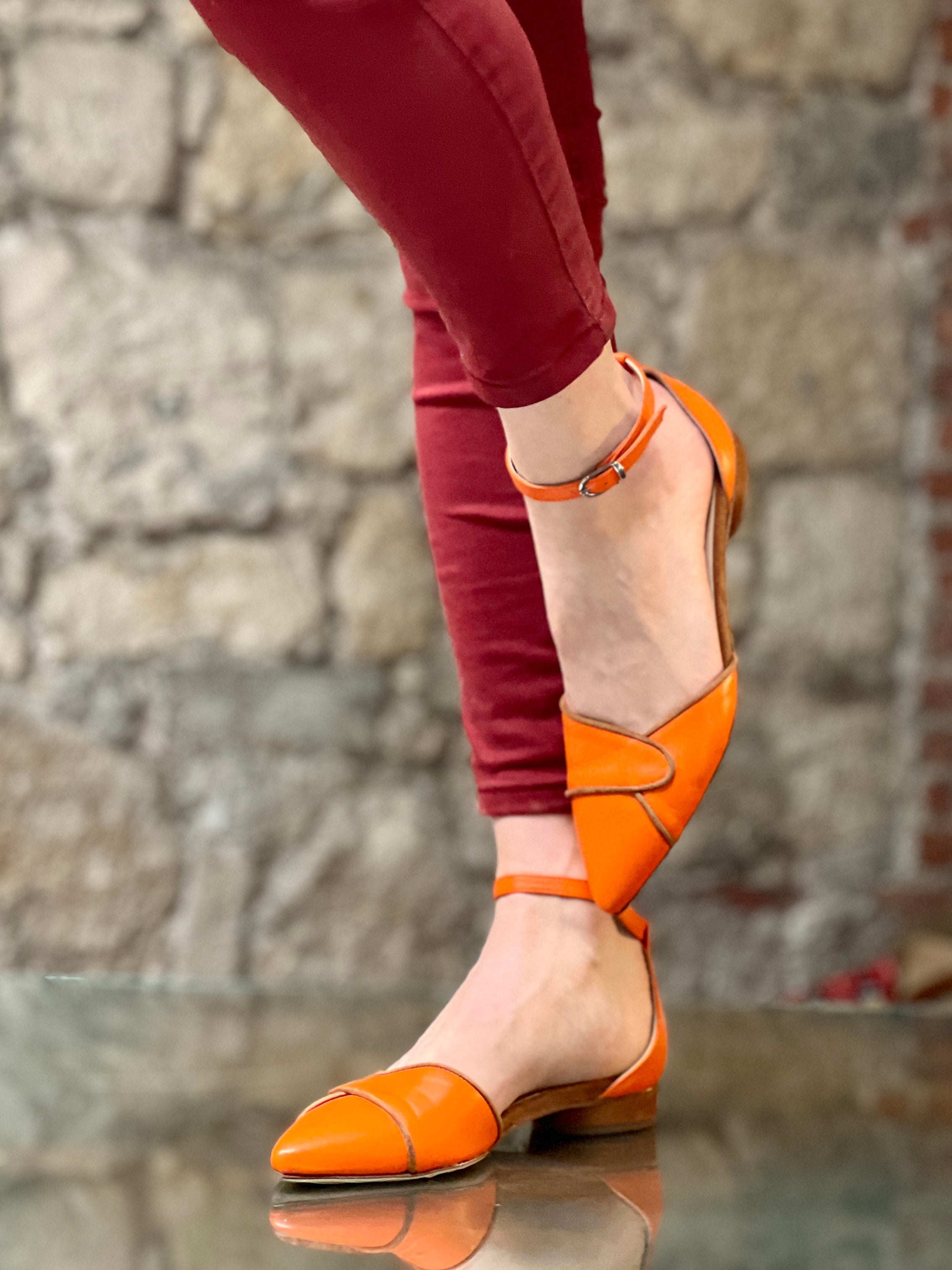 Wrap Orange ballerina con tacco in nappa arancione profilata artigianale toscana