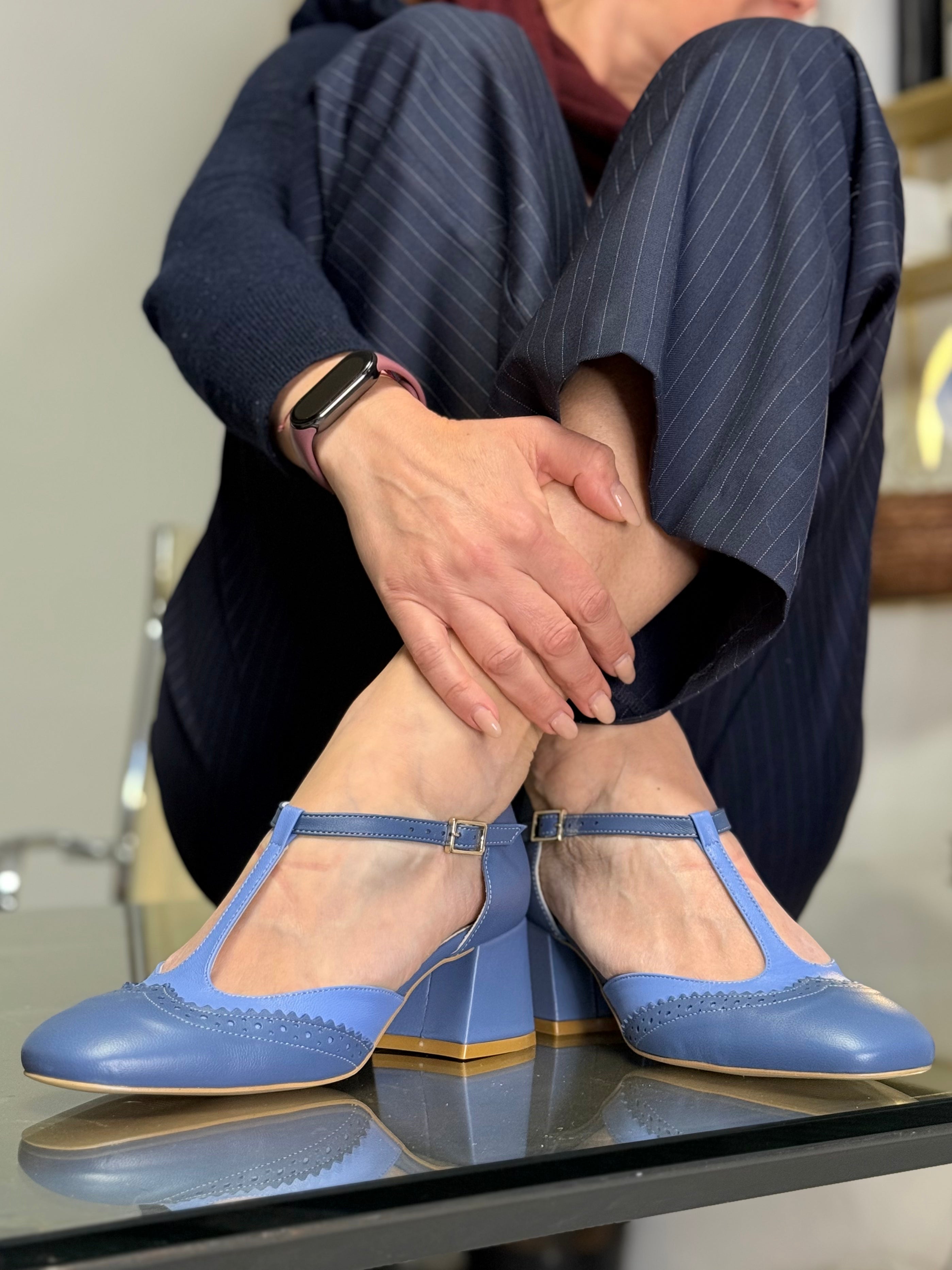Image of Hilde Blue t bar in nappa blu tacco 5.5 artigianale pugliese