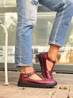 Image of Ciacola Bordeaux bebe con occhietti in pelle bordeaux artigianale toscana