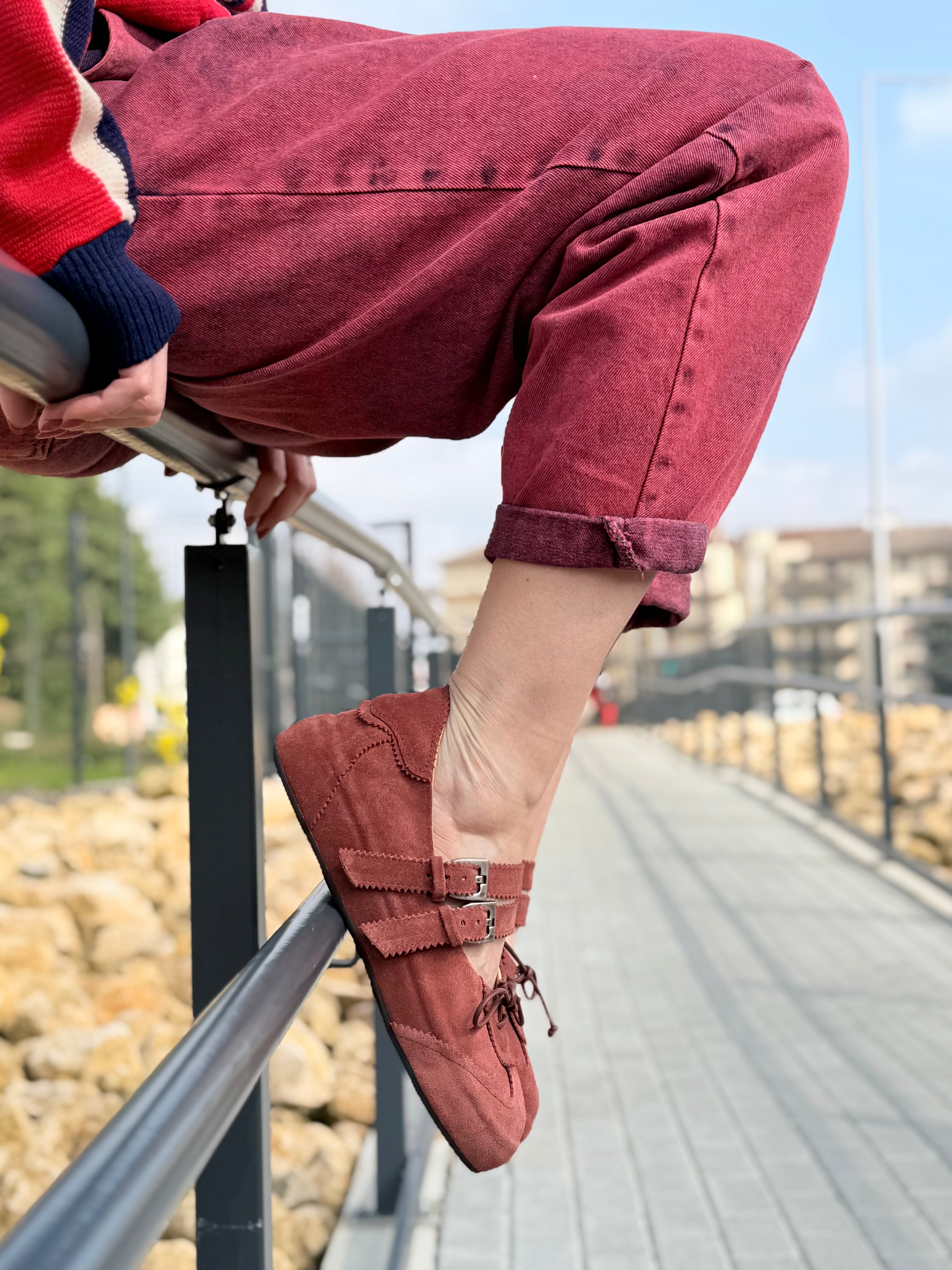 Image of Bulky Brick sneakers con doppia fibbia in camoscio mattone artigianale marchigiana