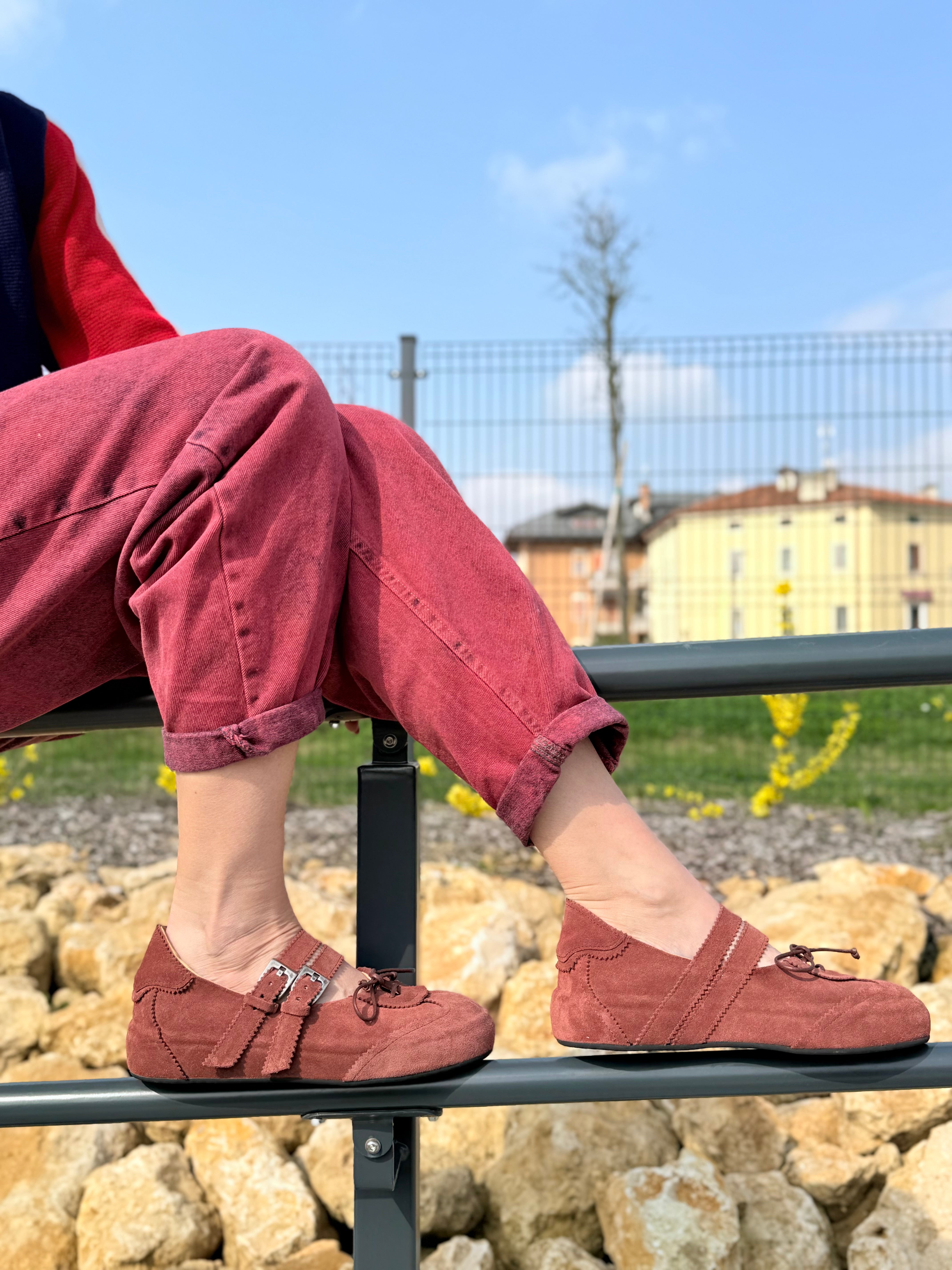 Image of Bulky Brick sneakers con doppia fibbia in camoscio mattone artigianale marchigiana
