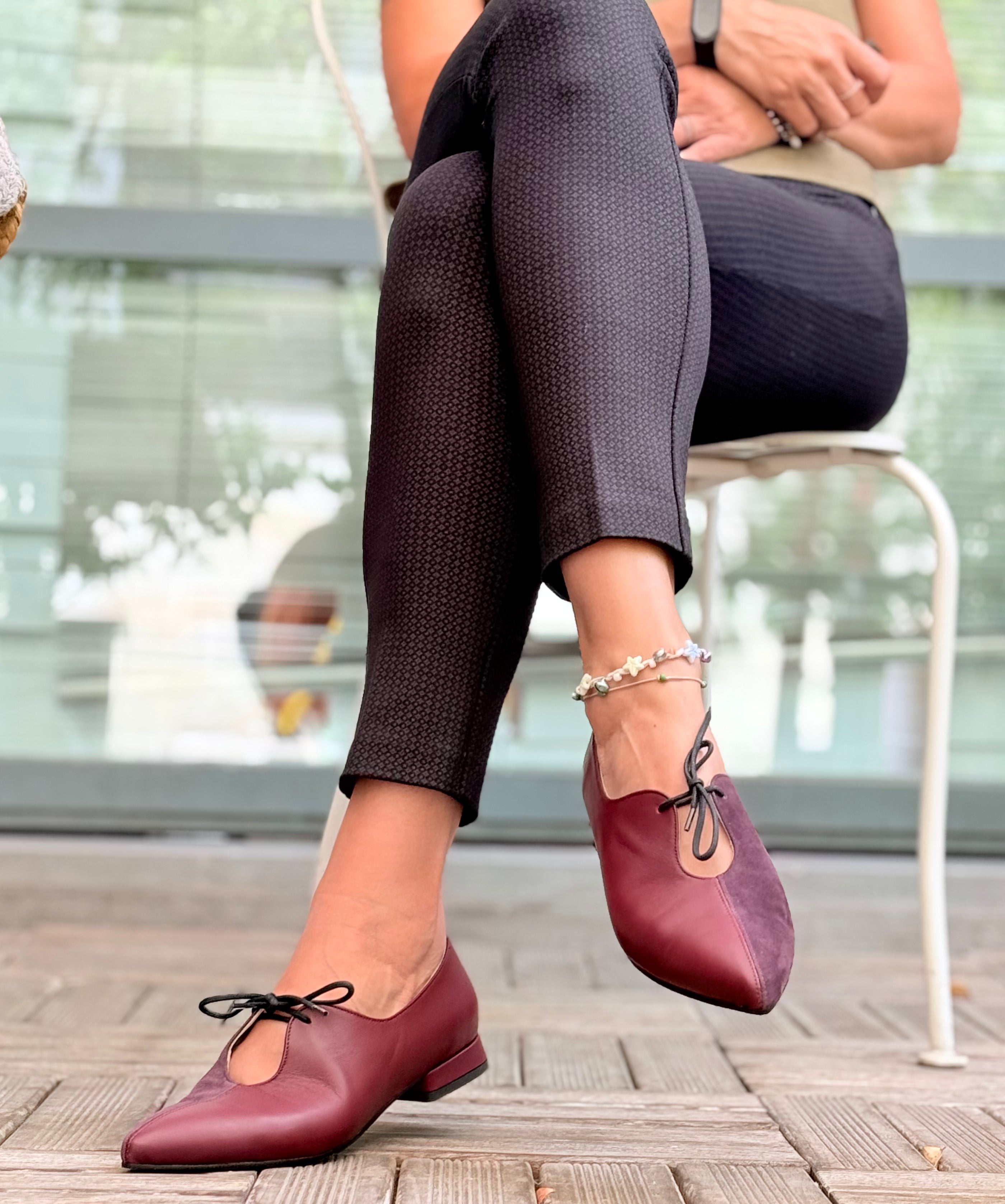 Image of Jessica Wine scarpina bassa in nappa e camoscio bordeaux artigianale pugliese