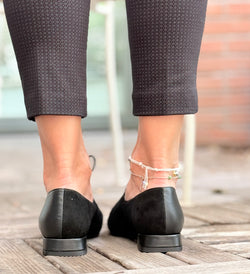 Image of Jessica Black scarpina bassa in nappa e camoscio nero artigianale pugliese