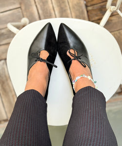 Image of Jessica Black scarpina bassa in nappa e camoscio nero artigianale pugliese