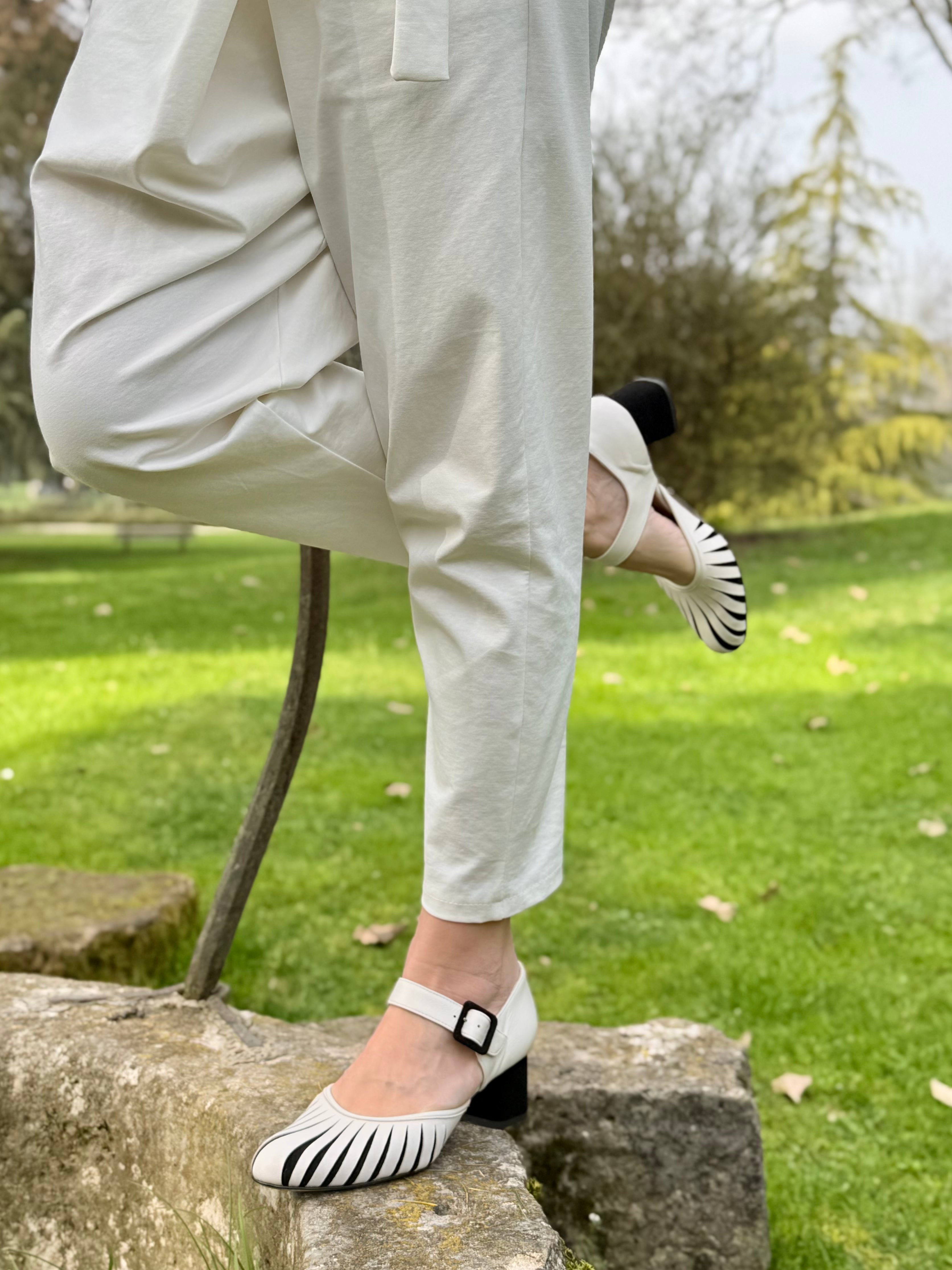 Image of Loren Bw mayjane in nappa avorio e camoscio nero tacco 5 artigianale toscana