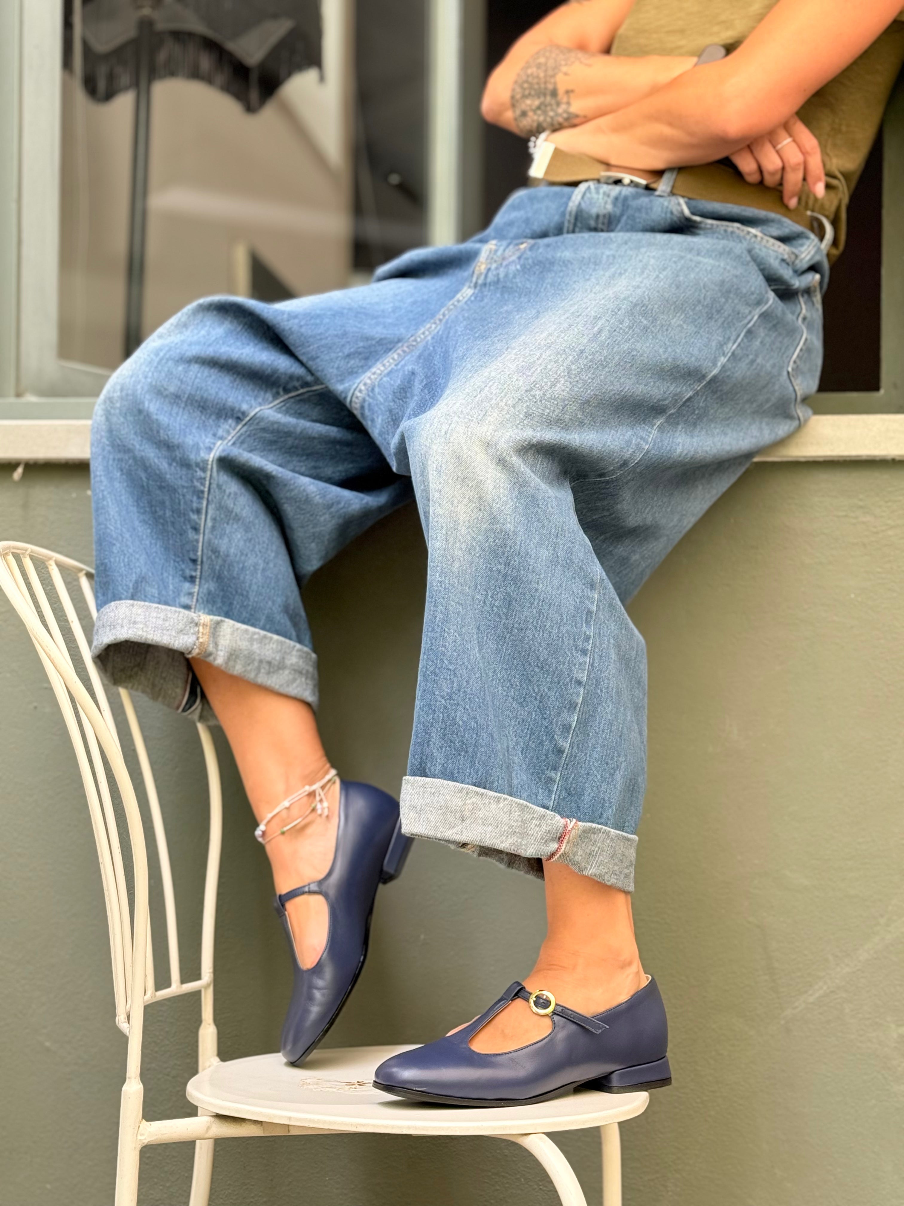 Image of Shirley Blu scarpina bassa in nappa blu tacco 2 artigianale pugliese