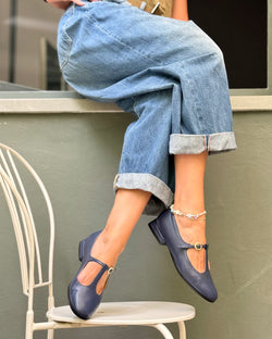 Image of Shirley Blu scarpina bassa in nappa blu tacco 2 artigianale pugliese
