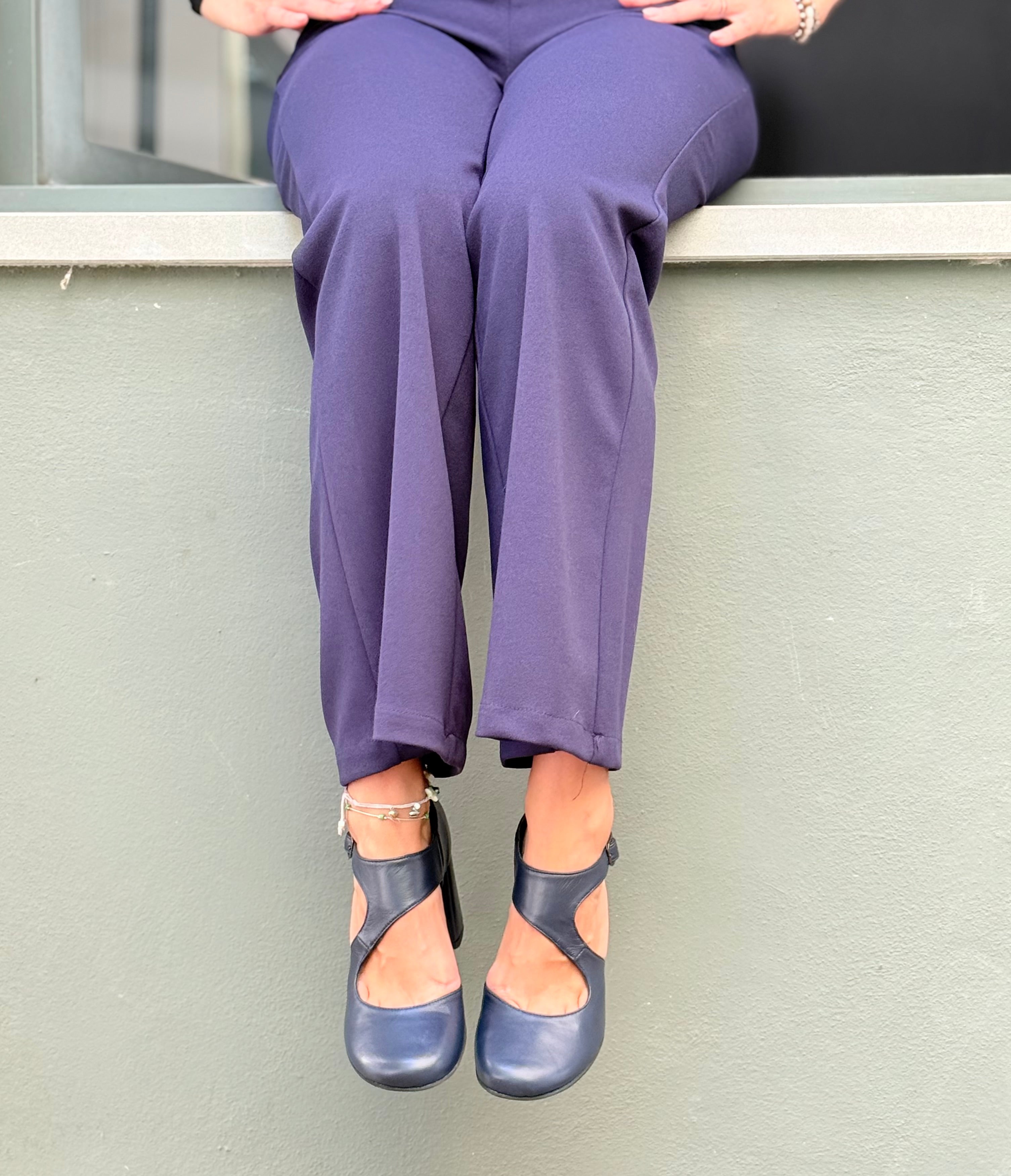 Image of Rafi Blu scarpina con tacco 8 cm in nappa blu artigianale marchigiana