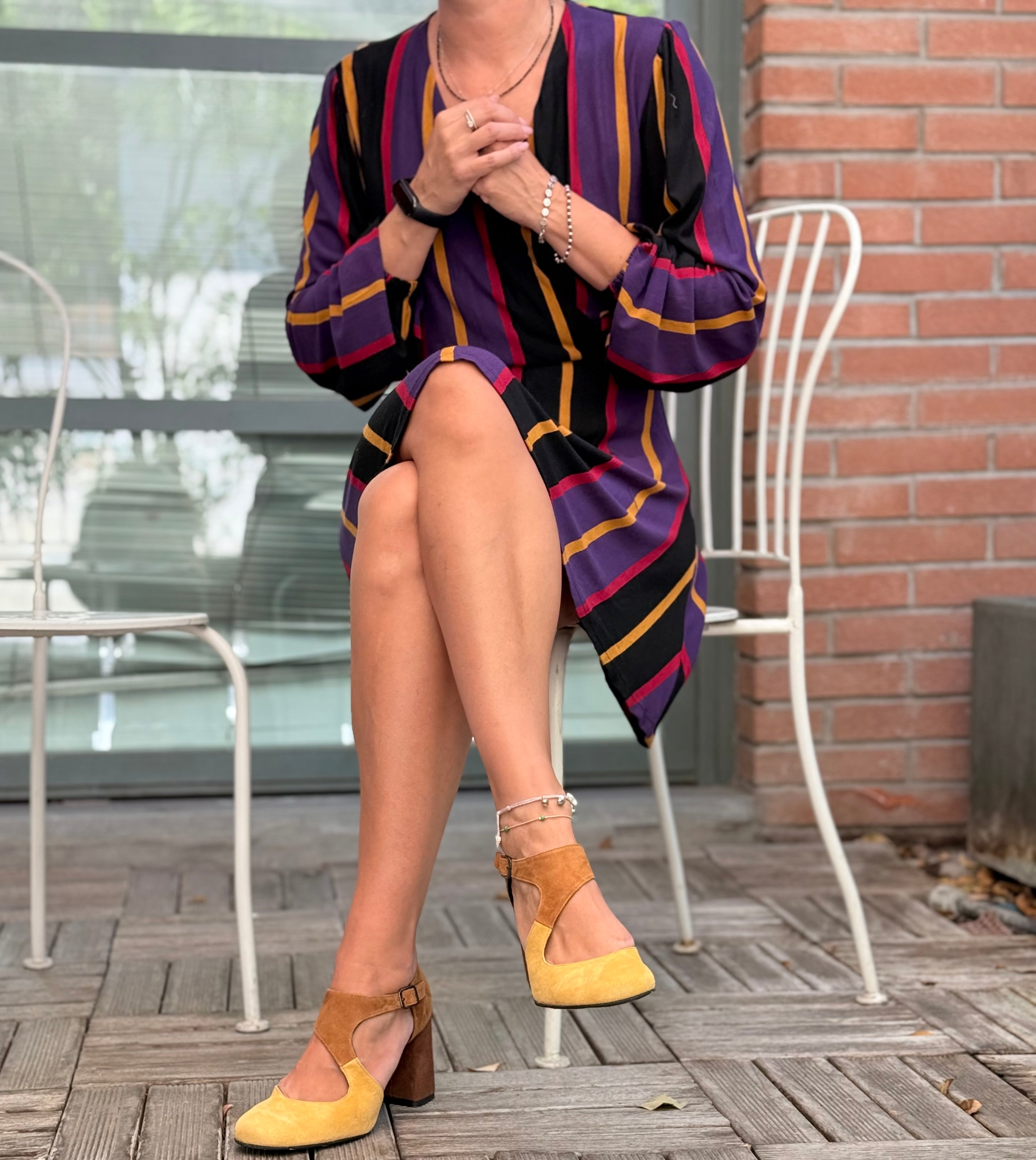 Image of Rafi Ocra scarpina con tacco 8 cm in camoscio artigianale marchigiana