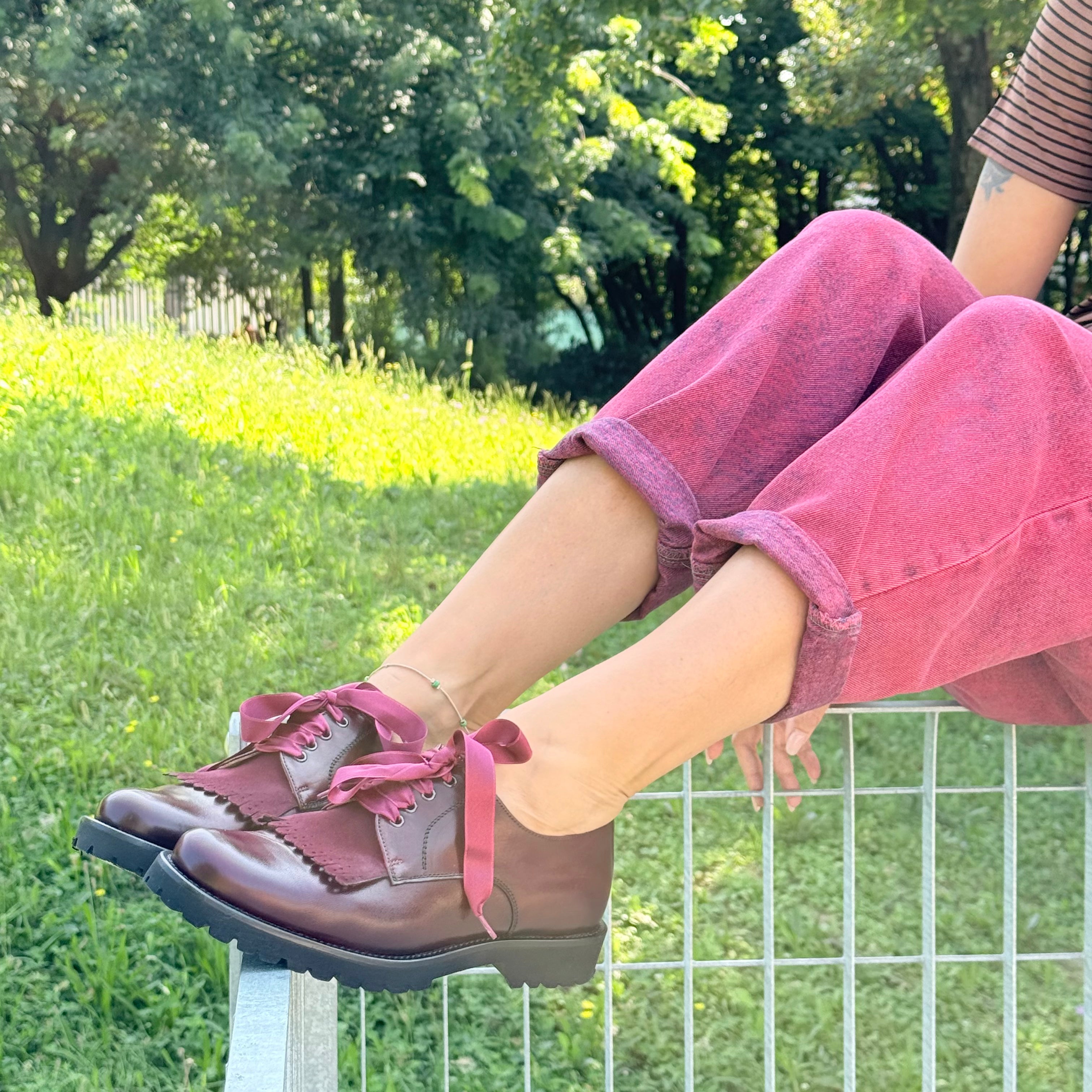 Image of Tiger Bordeaux scarpa bassa allacciata in nappa bordeaux artigianale marchigiana