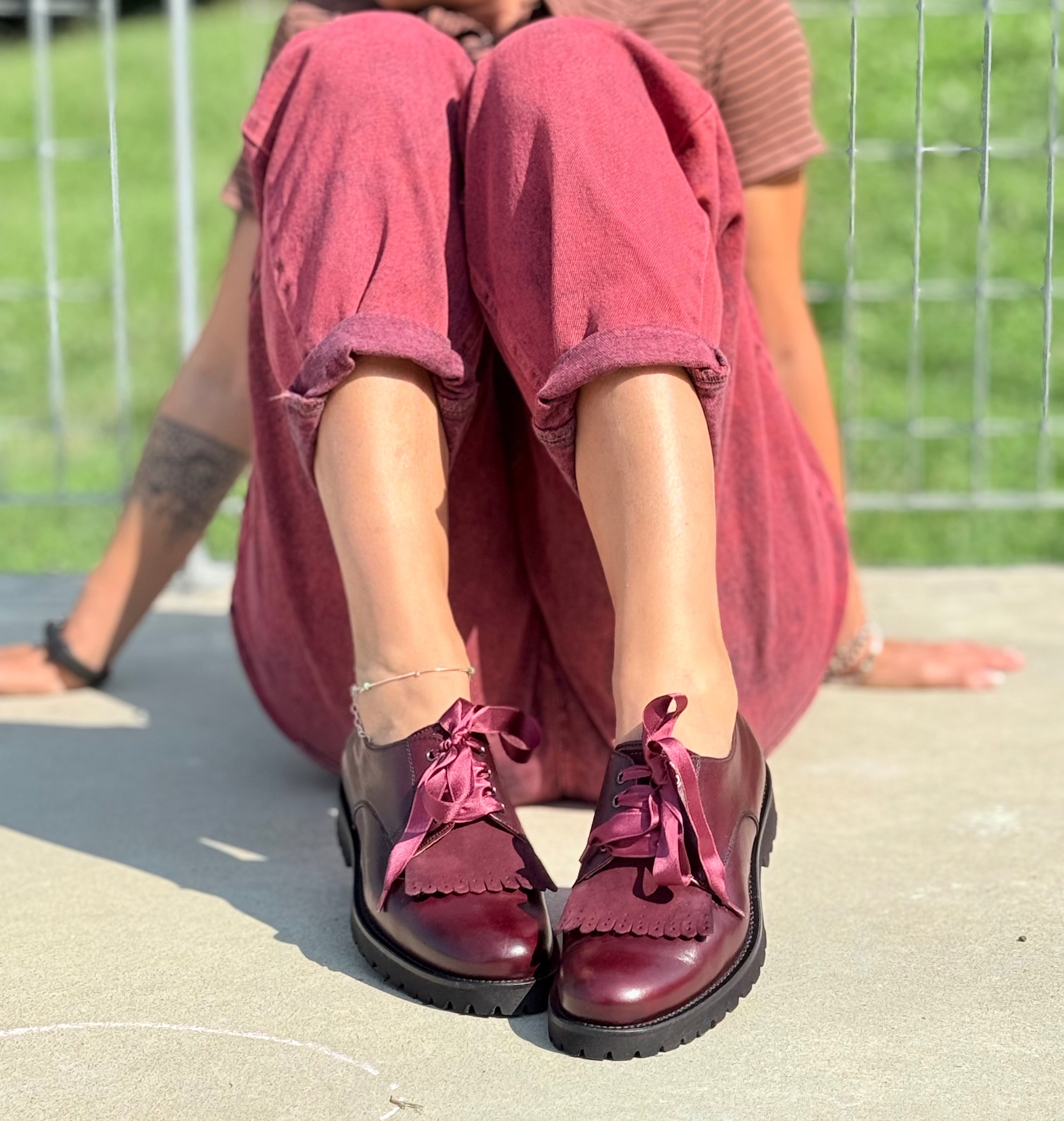 Tiger Bordeaux scarpa bassa allacciata in nappa bordeaux artigianale marchigiana