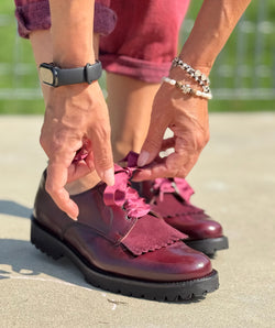 Image of Tiger Bordeaux scarpa bassa allacciata in nappa bordeaux artigianale marchigiana
