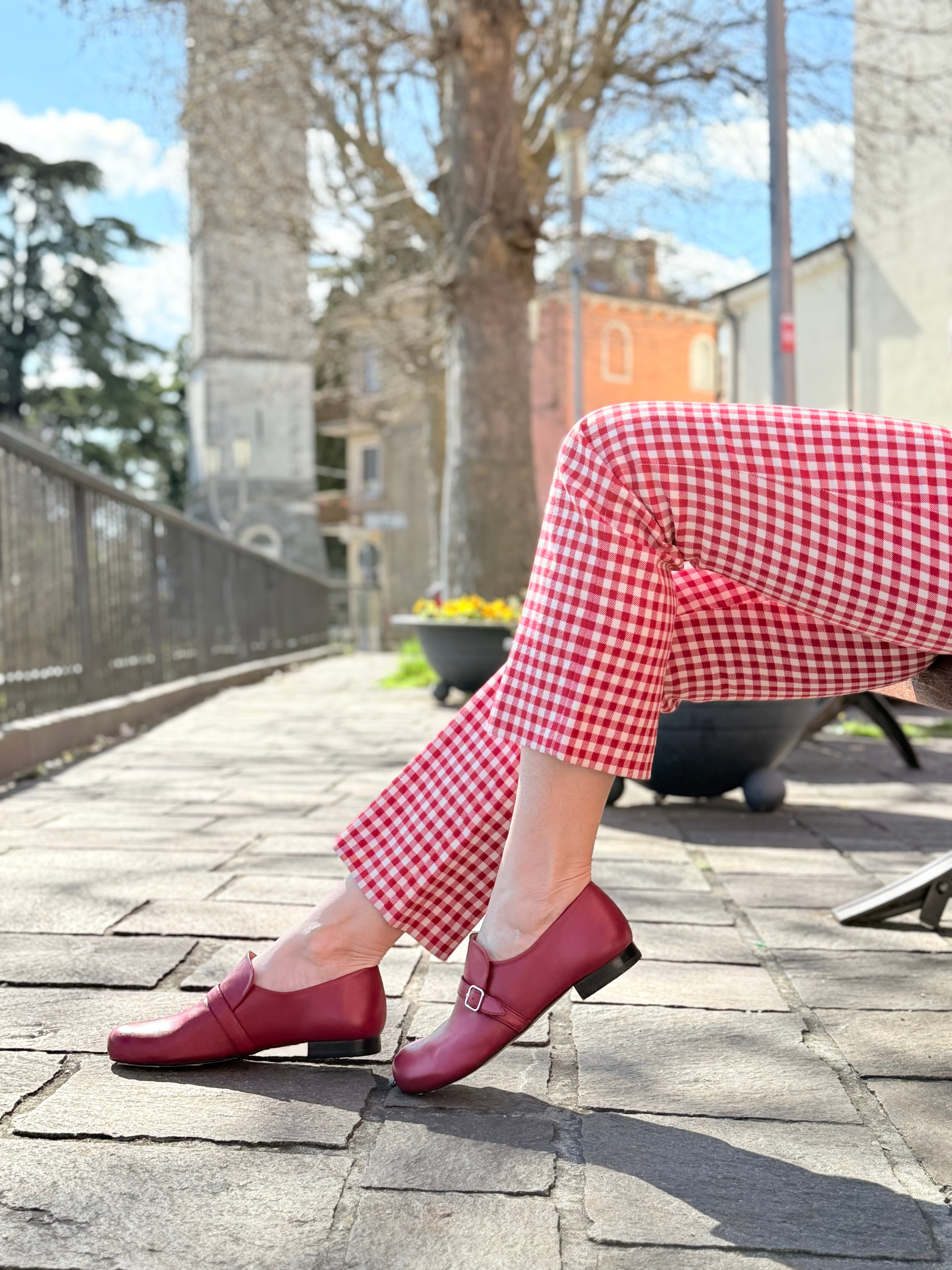 Image of Dorian Cherry mocassino in nappa color rosso ciliegia tacco 1.5 artigianale lagattaconglistivali