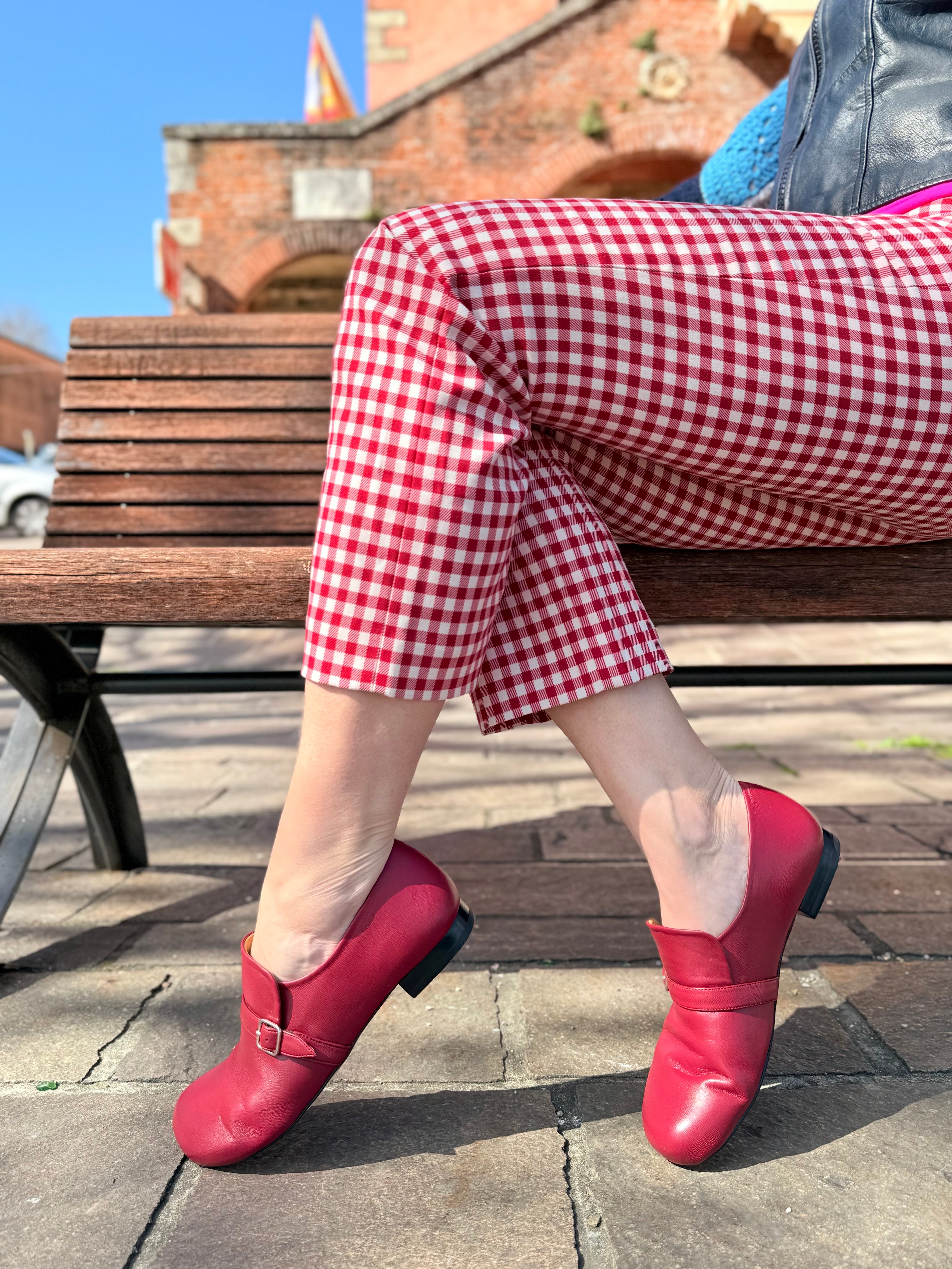 Image of Dorian Cherry mocassino in nappa color rosso ciliegia tacco 1.5 artigianale lagattaconglistivali