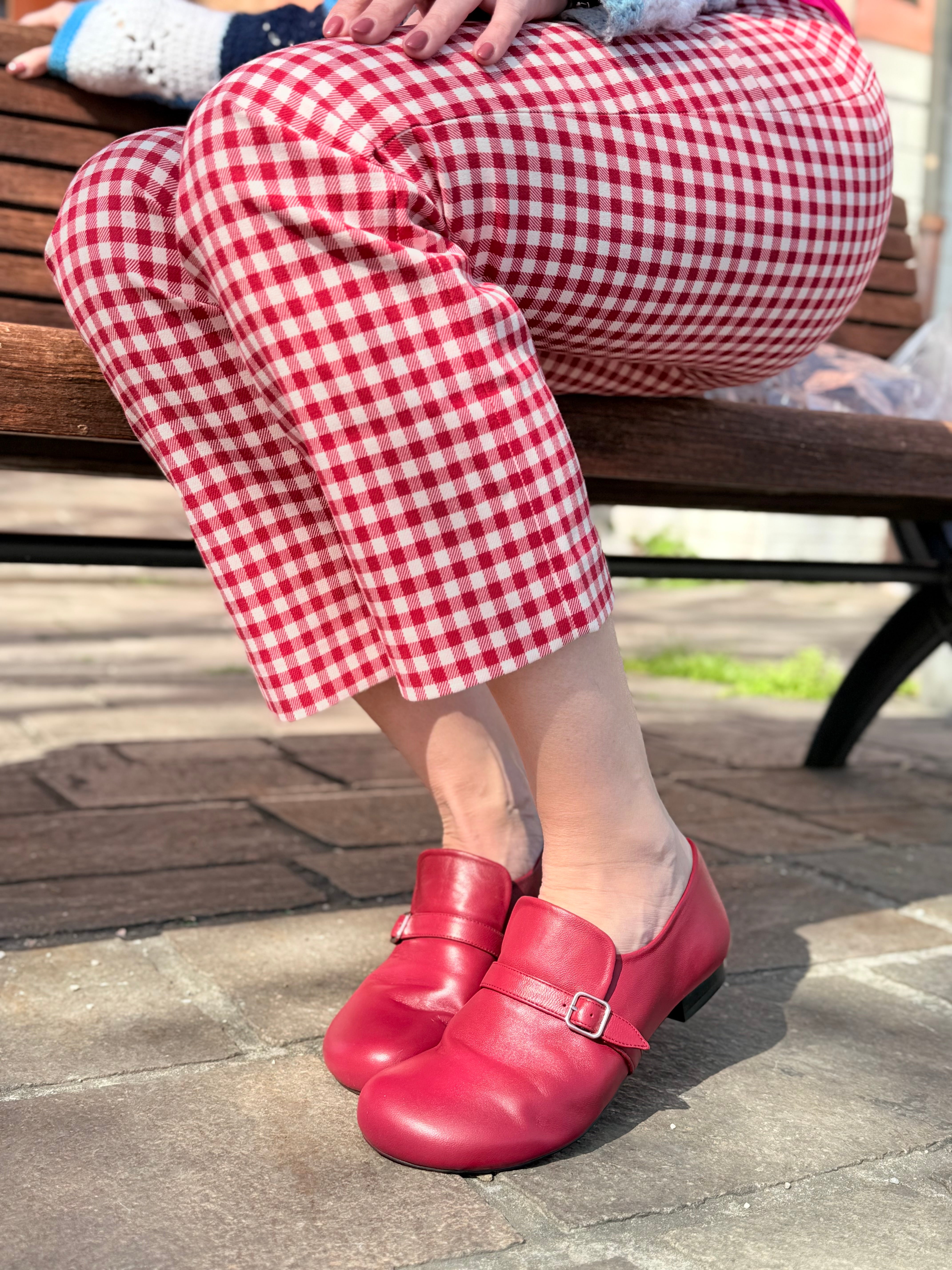 Image of Dorian Cherry mocassino in nappa color rosso ciliegia tacco 1.5 artigianale lagattaconglistivali