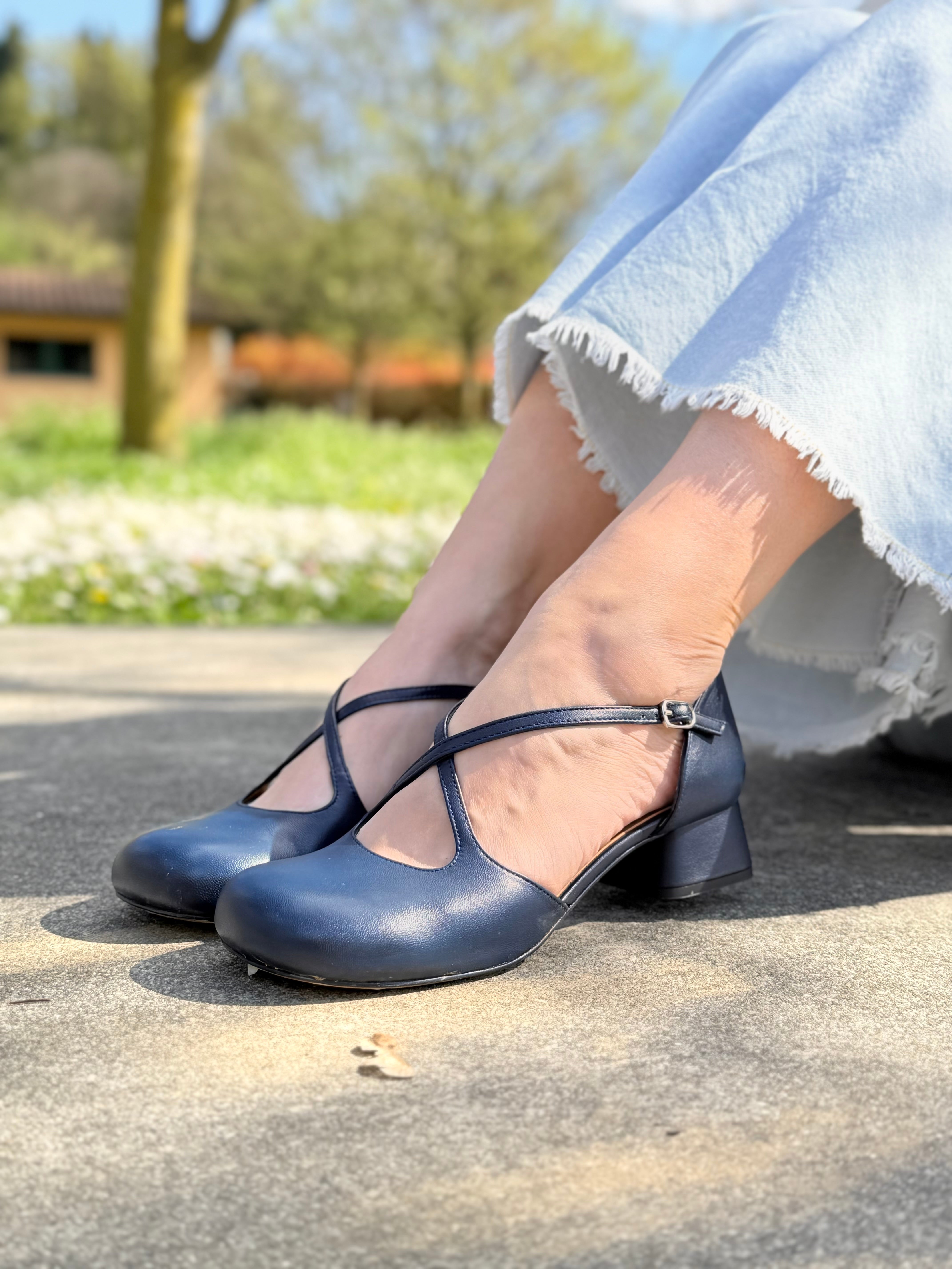 Image of Zelda Navy scarpa bassa d'orsay in nappa blu tacco 3.5 lagattaconglistivali