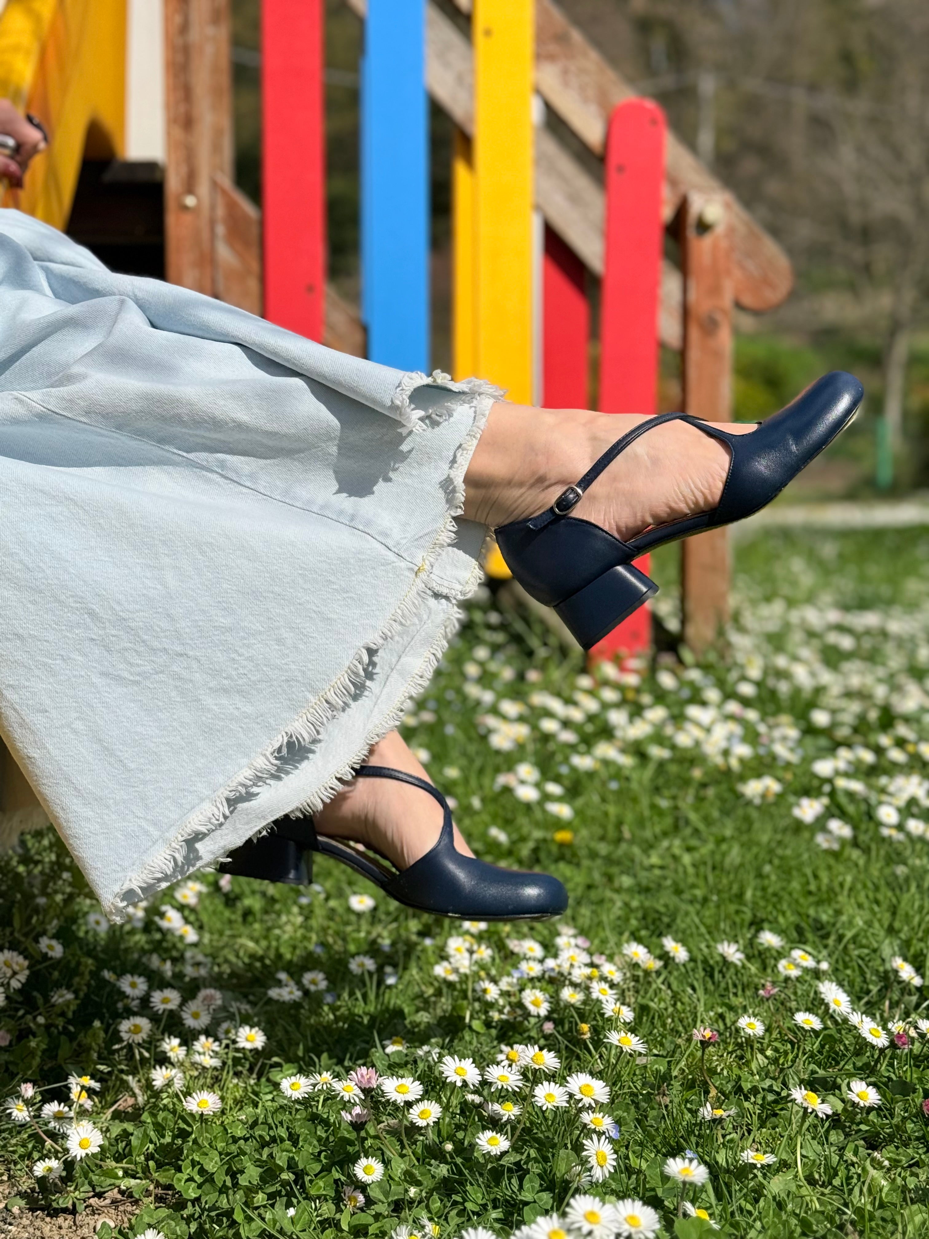 Image of Zelda Navy scarpa bassa d'orsay in nappa blu tacco 3.5 lagattaconglistivali