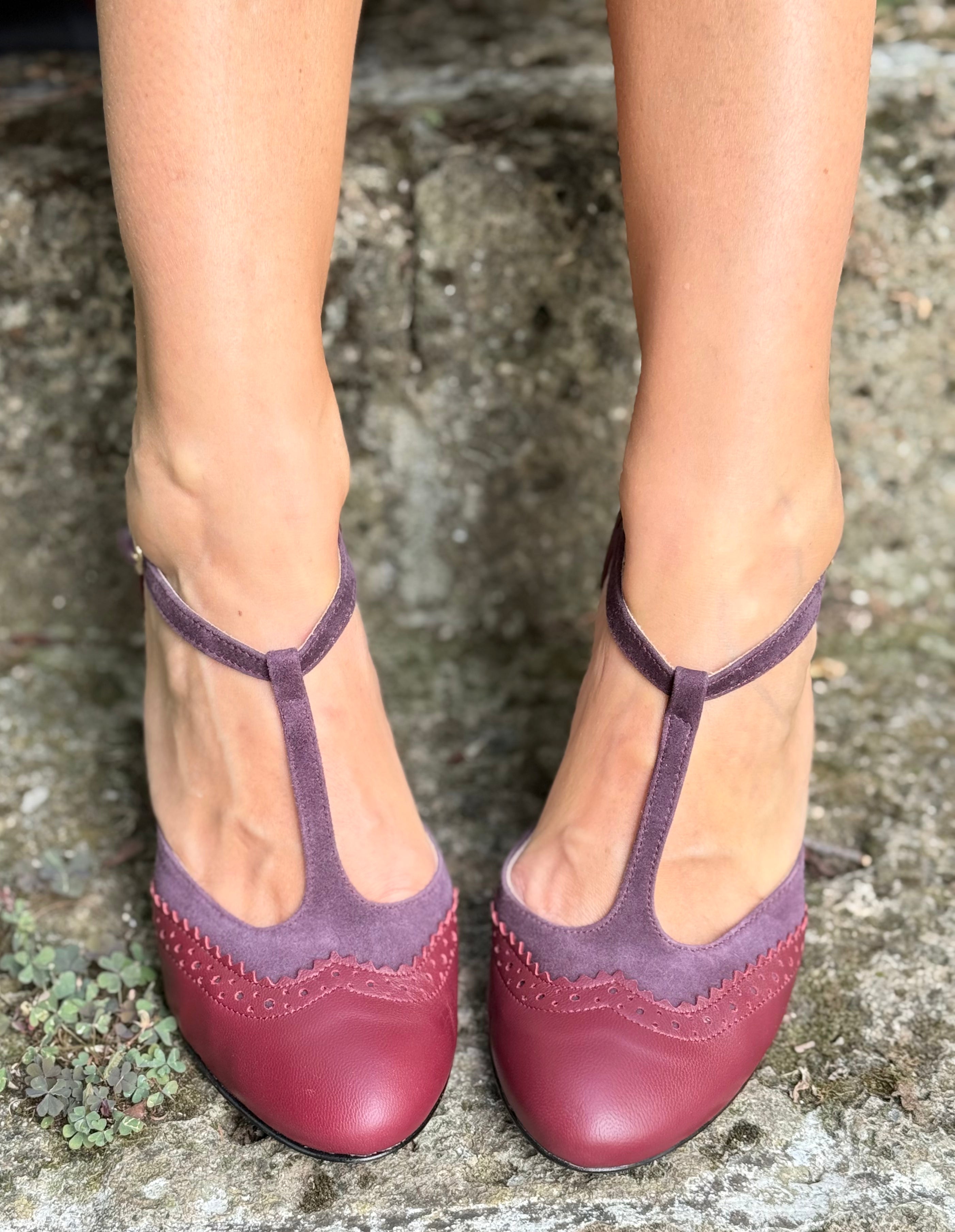 Image of Aura Bordeaux decollete t-bar in pelle bordeaux artigianale pugliese