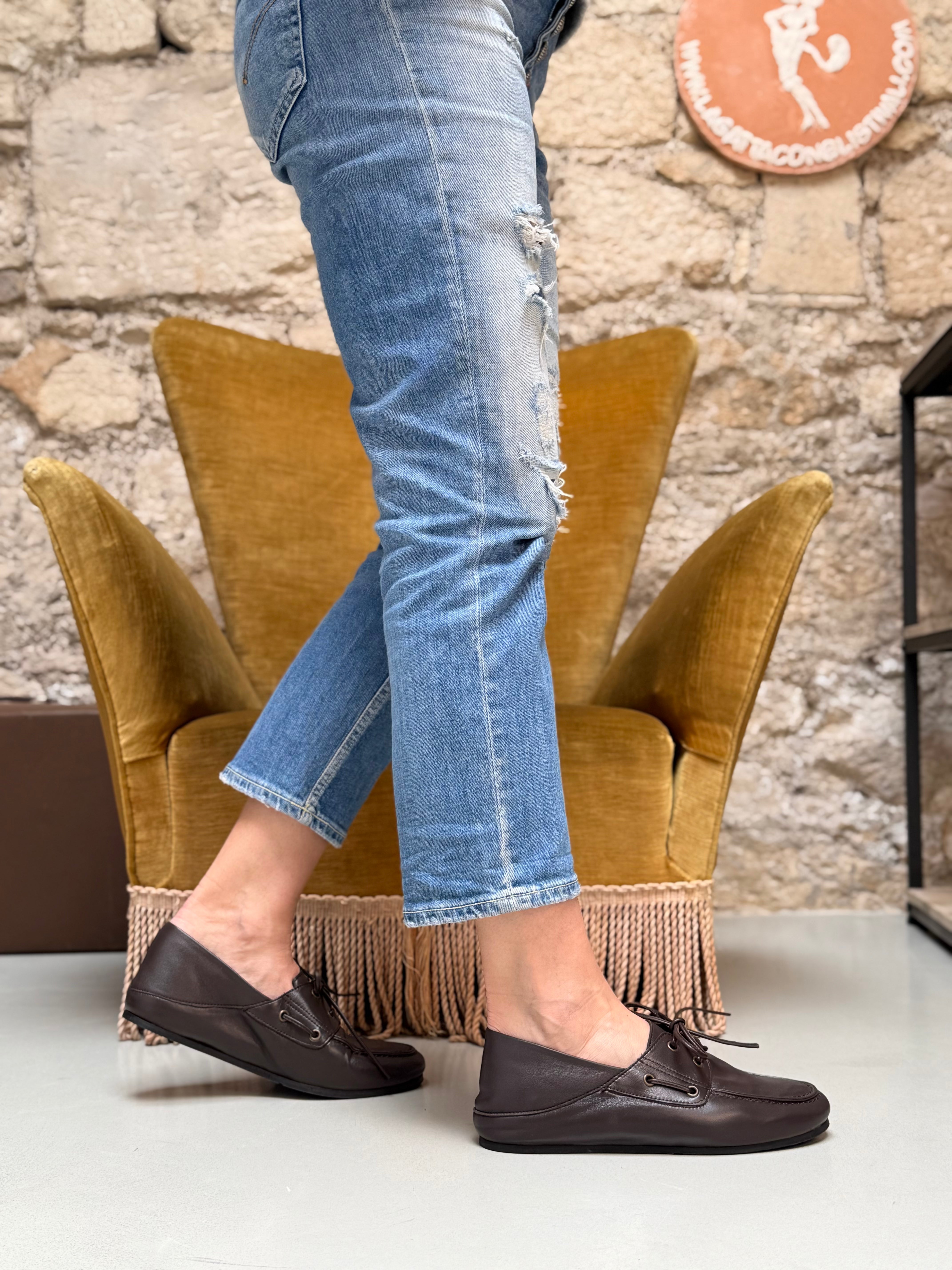 Image of Pat Coffee mocassino allacciato in nappa marrone artigianale lagattaconglistivali