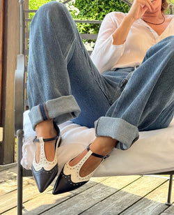 Image of Wendy Blue scarpina bassa a sacchetto in nappa bianca e blu tacco 1.5 artigianale marchigiana