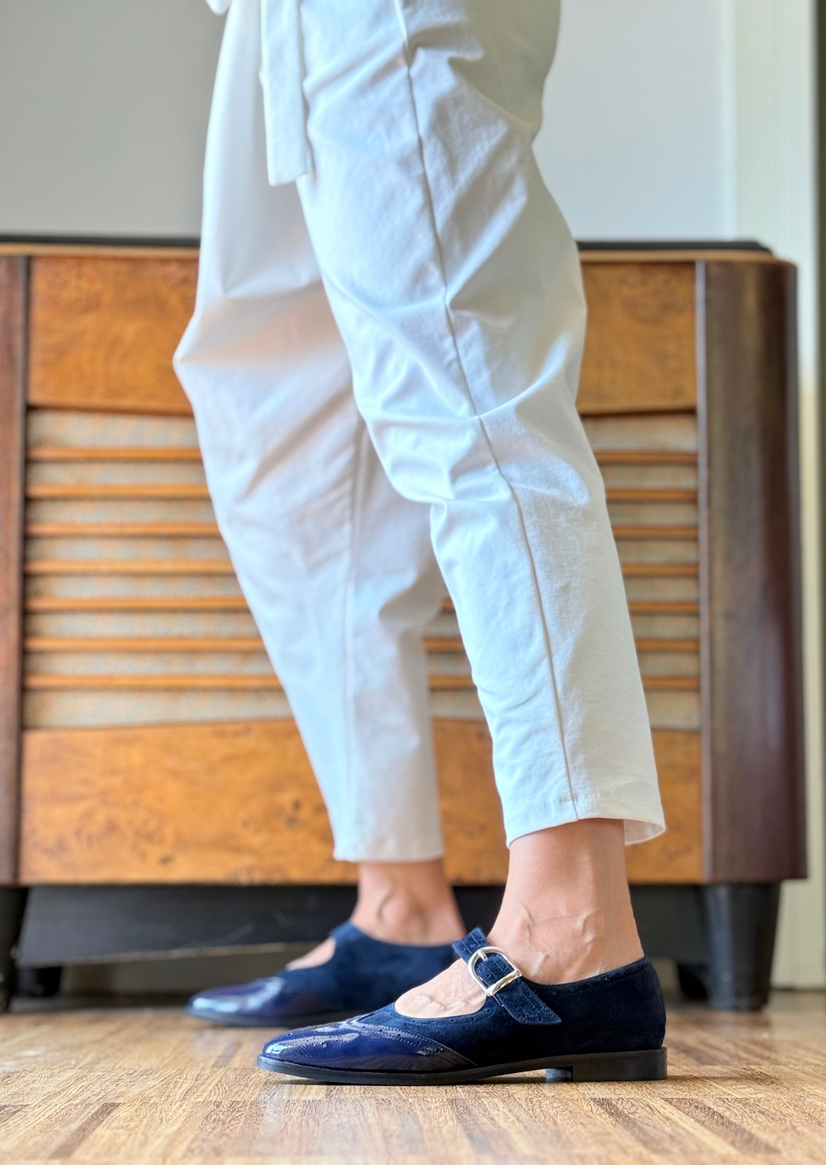 Image of Bimba Blue scarpina bassa in naplak e camoscio blu tacco 2 artigianale toscana