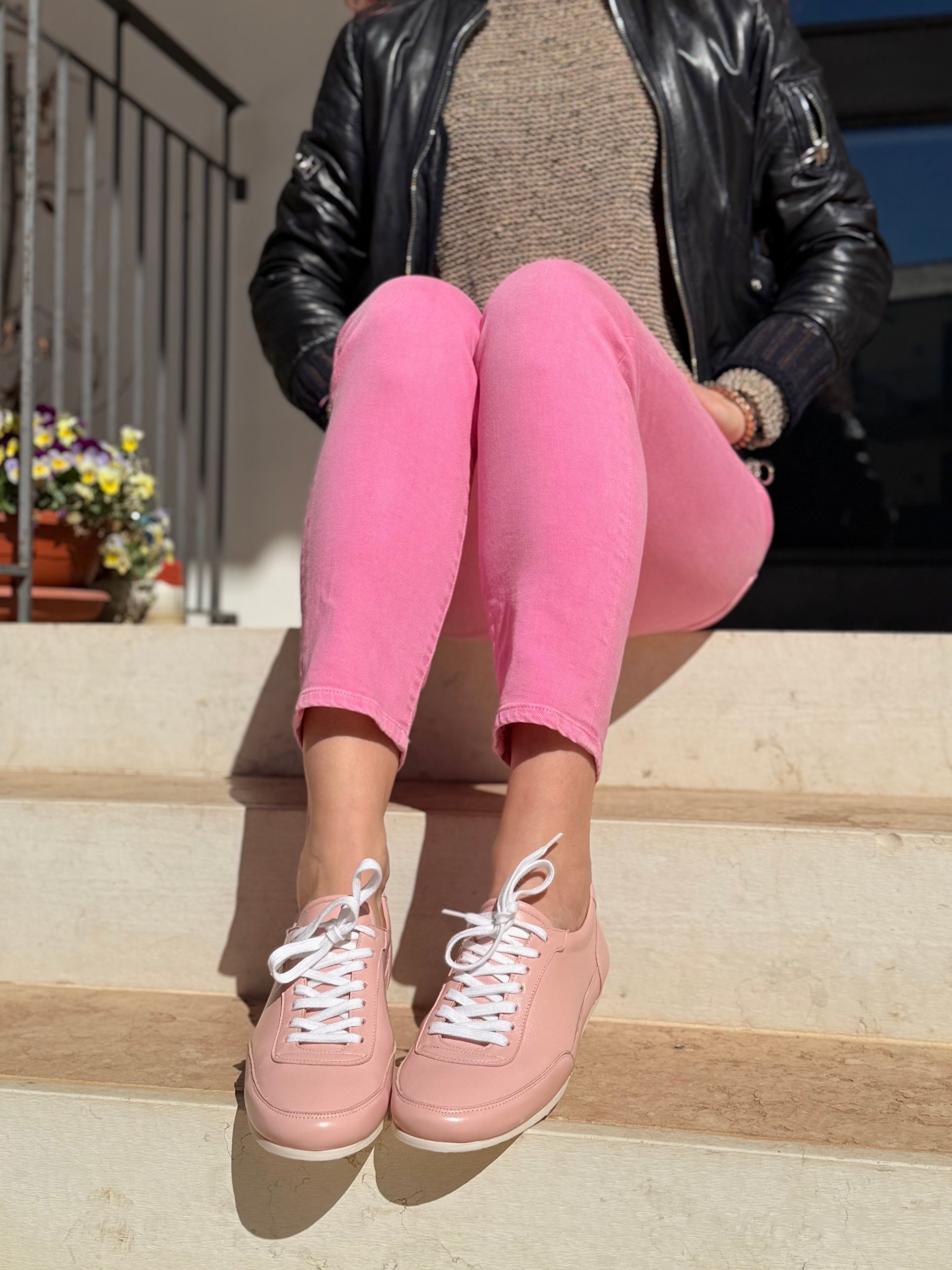 Image of Miuccia Rose sneakers in nappa rosa artigianale lagattaconglistivali