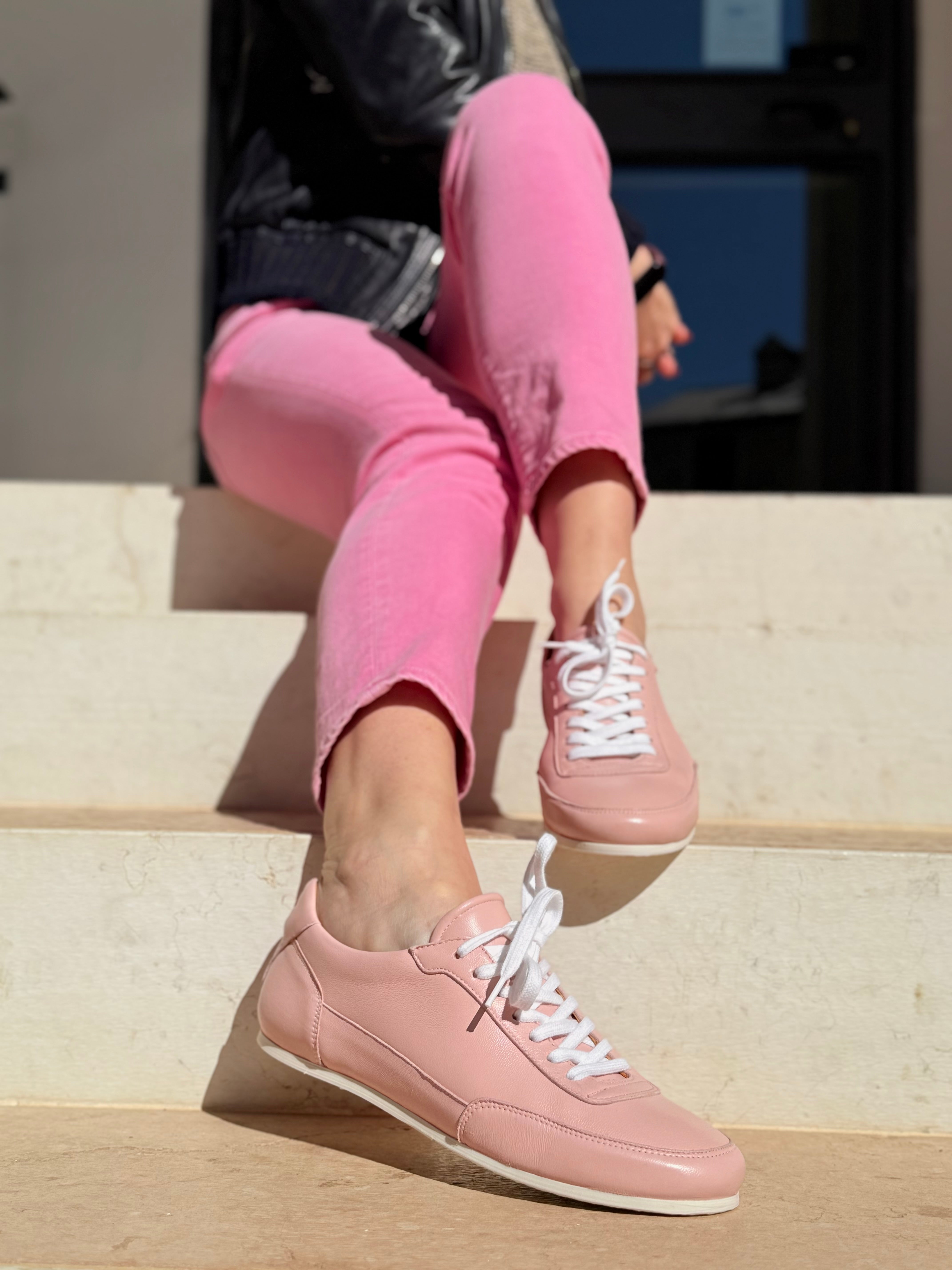 Image of Miuccia Rose sneakers in nappa rosa artigianale lagattaconglistivali