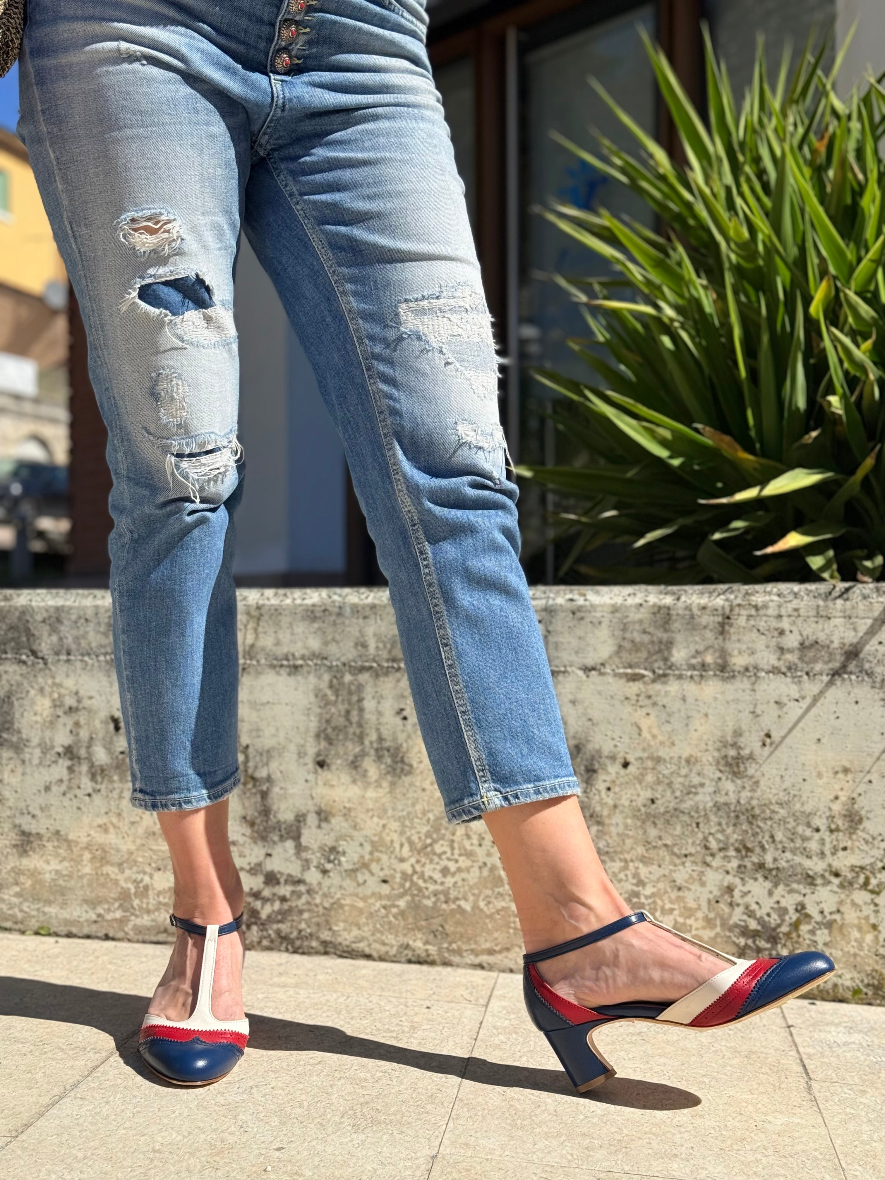 Image of Madame Paris tanghera in nappa blu tacco 5.5 cm artigianale toscana