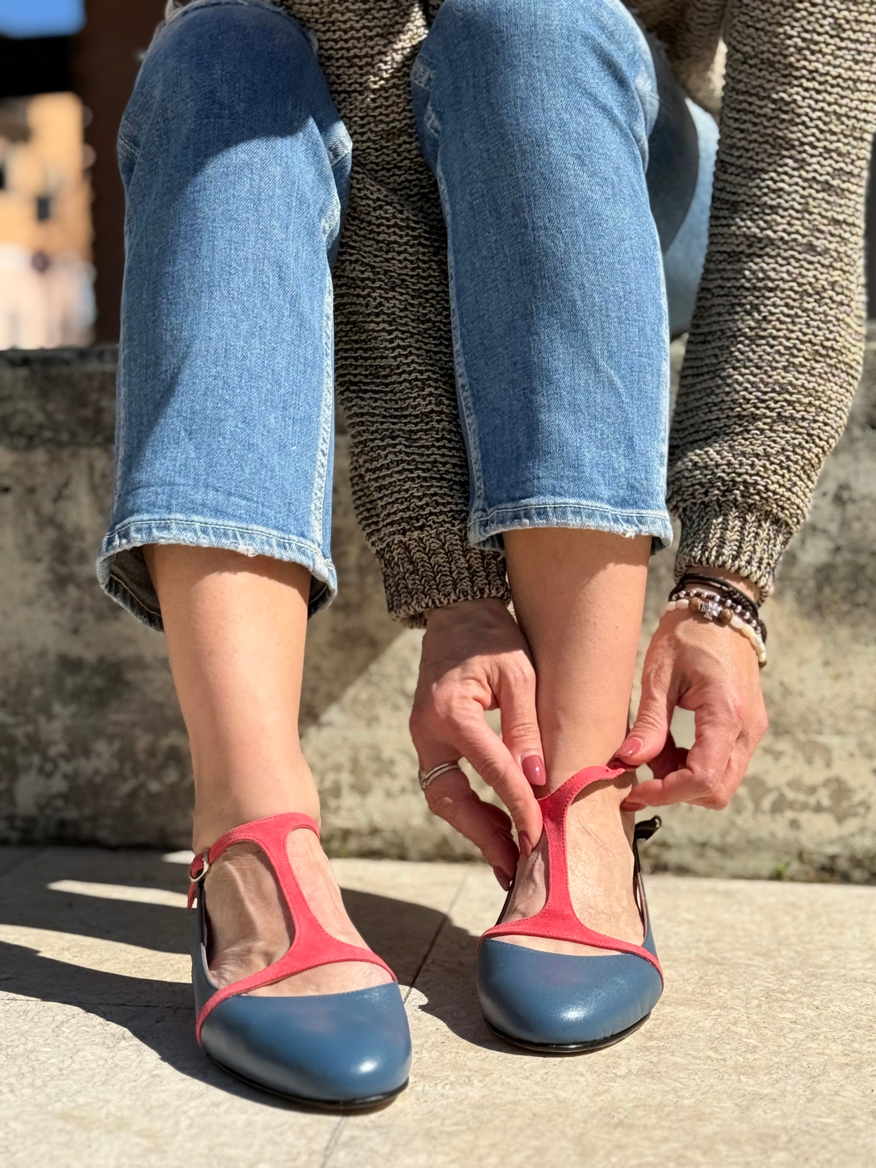 Image of Flute Royal scarpina bassa t-bar slingback in nappa blu artigianale toscana