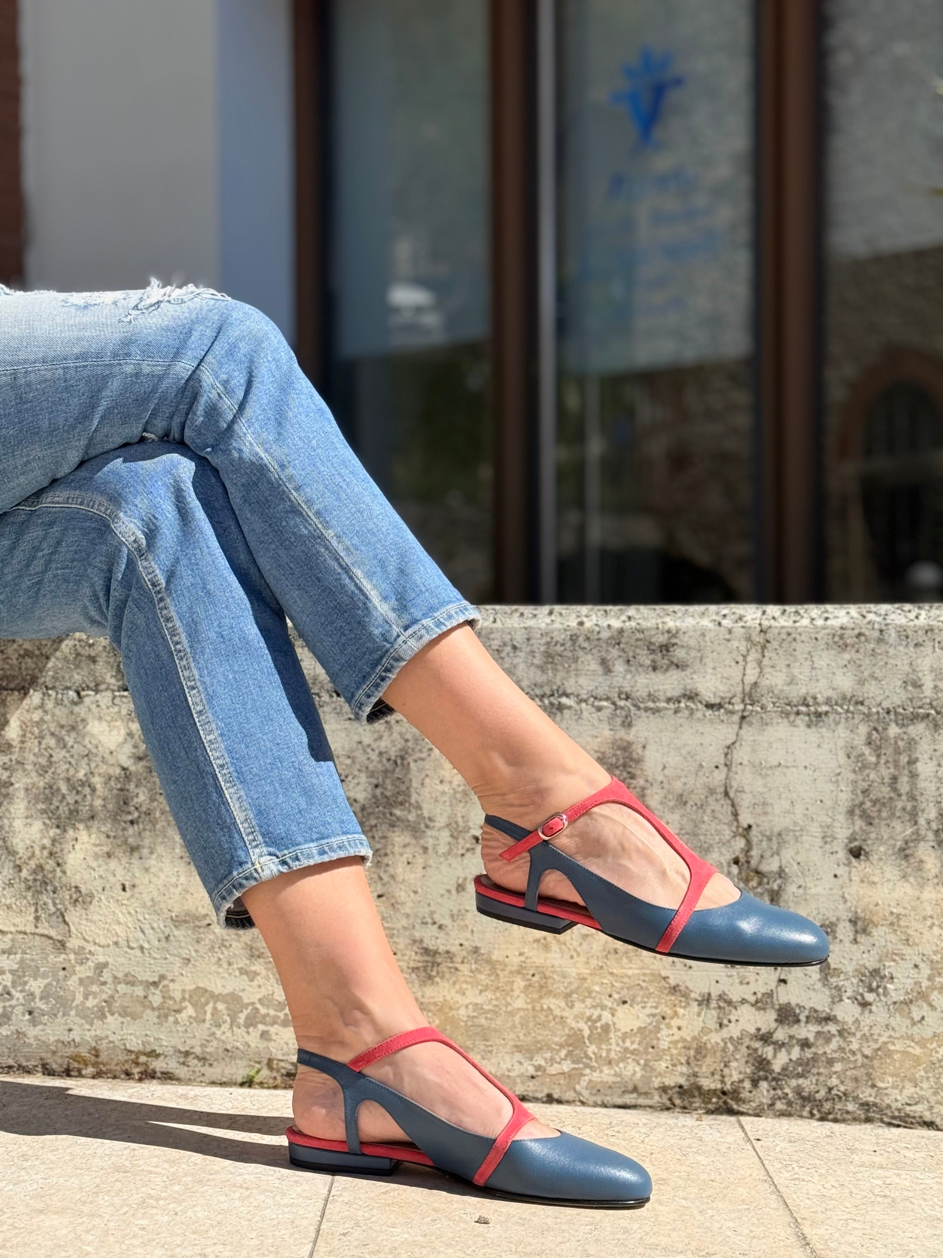 Image of Flute Royal scarpina bassa t-bar slingback in nappa blu artigianale toscana