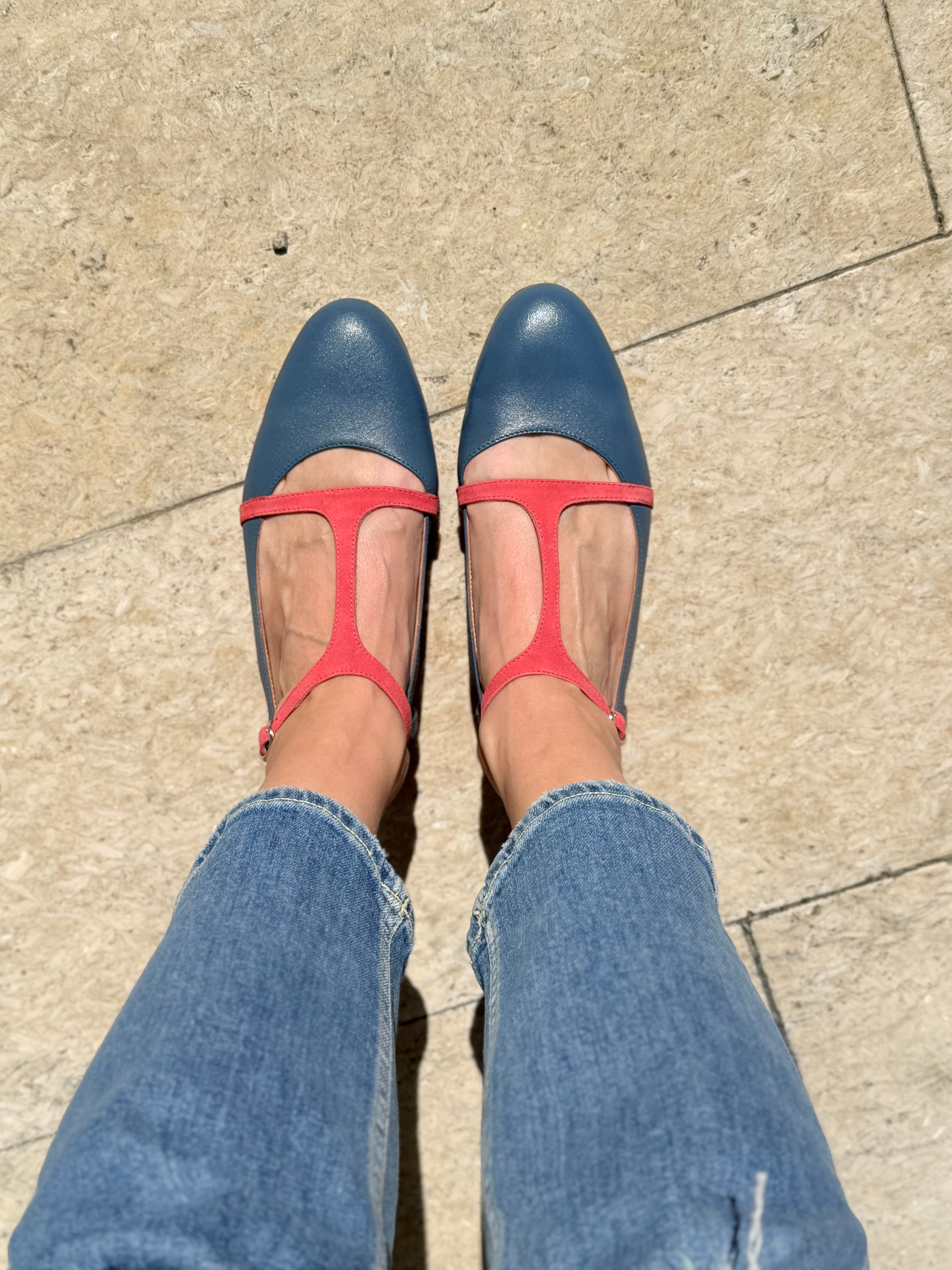 Image of Flute Royal scarpina bassa t-bar slingback in nappa blu artigianale toscana
