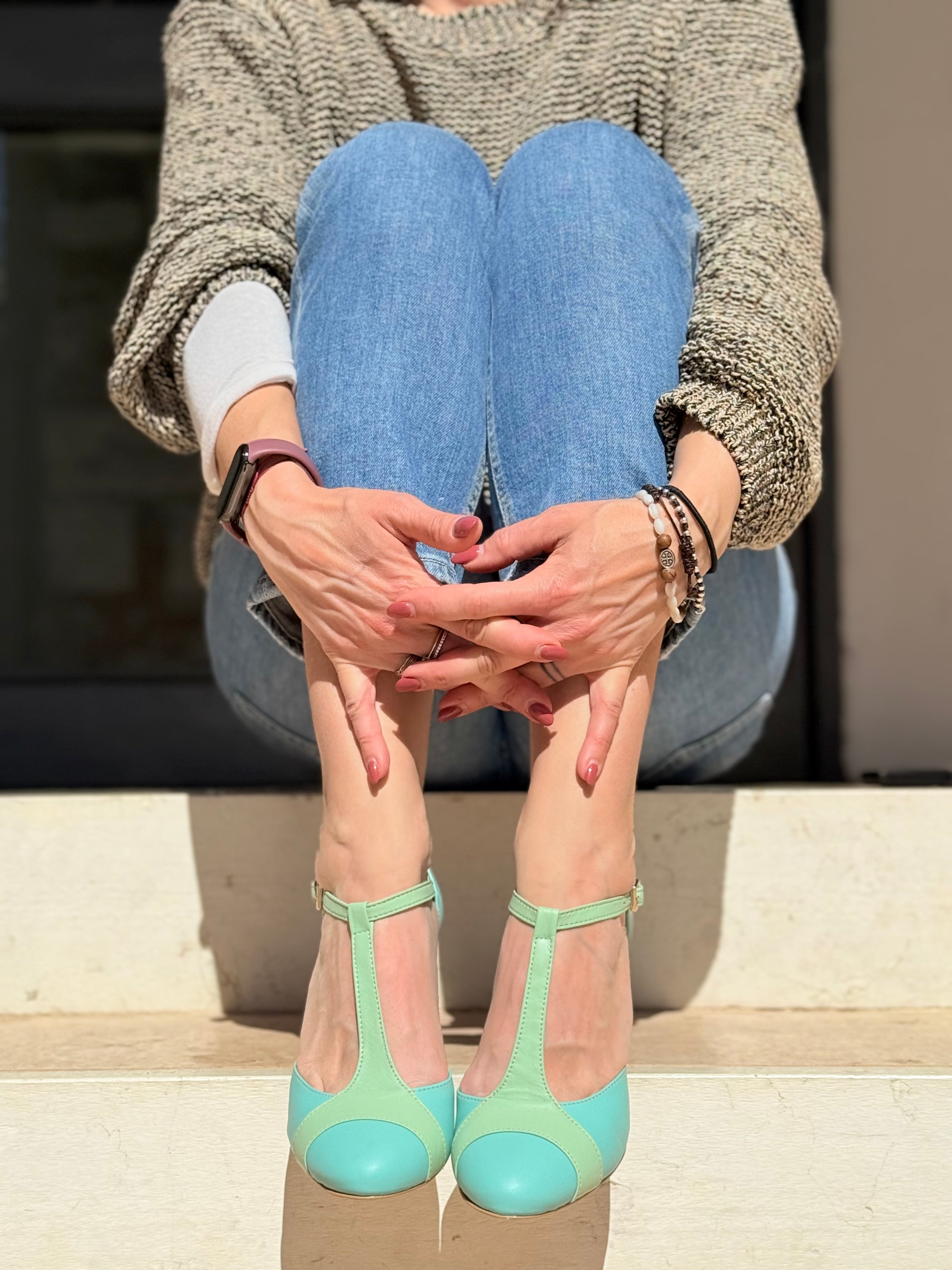 Image of Mindy Tiffany decollete t bar in tacco 7 cm in nappa azzurra e verde artigianale pugliese