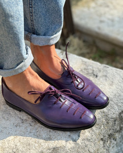 Image of Keep Purple scarpina bassa allacciata in nappa viola lavorazione artigianale toscana