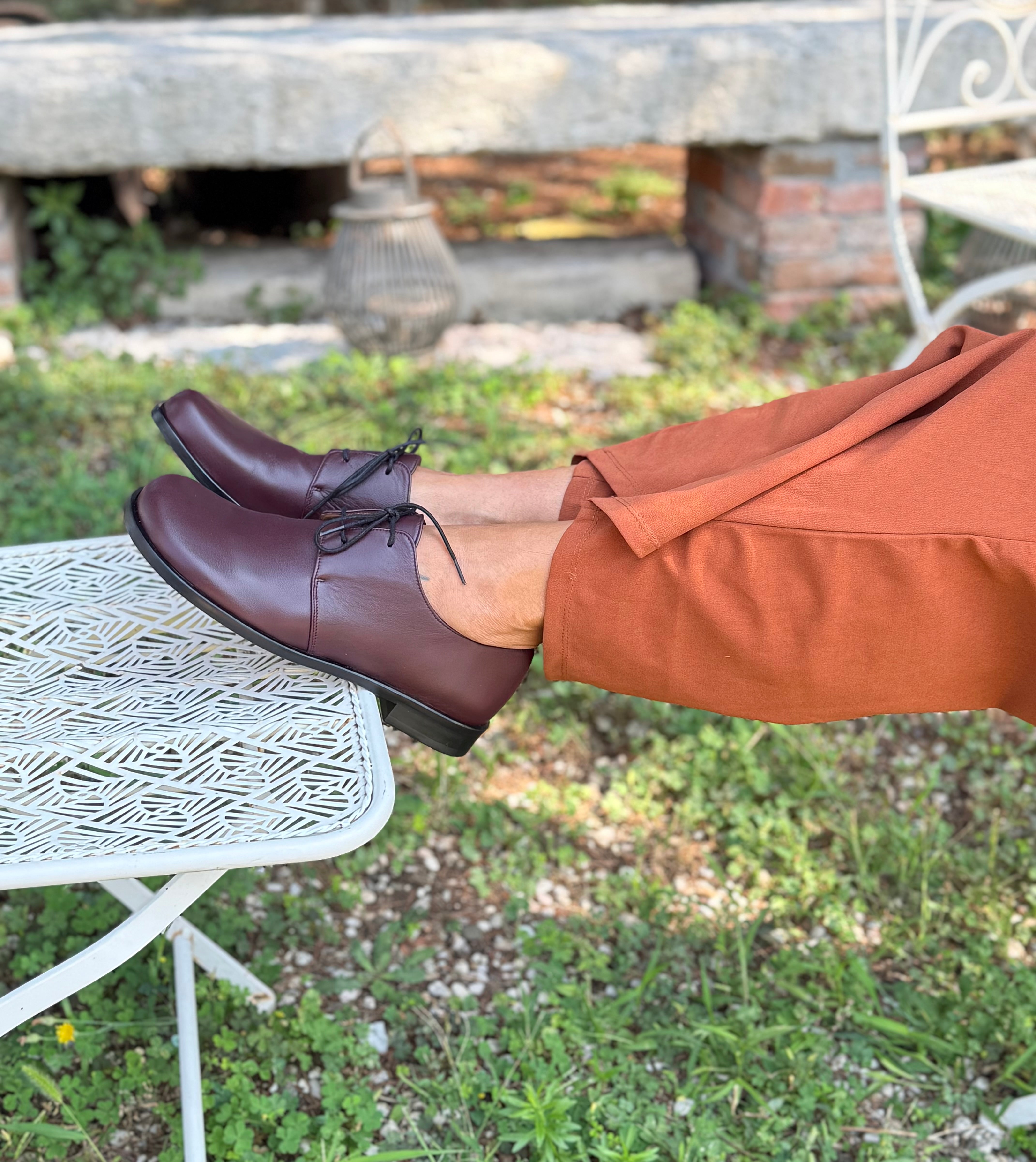 Beagle Wine scarpa bassa allacciata in nappa bordeaux tacco 2 cm artigianale