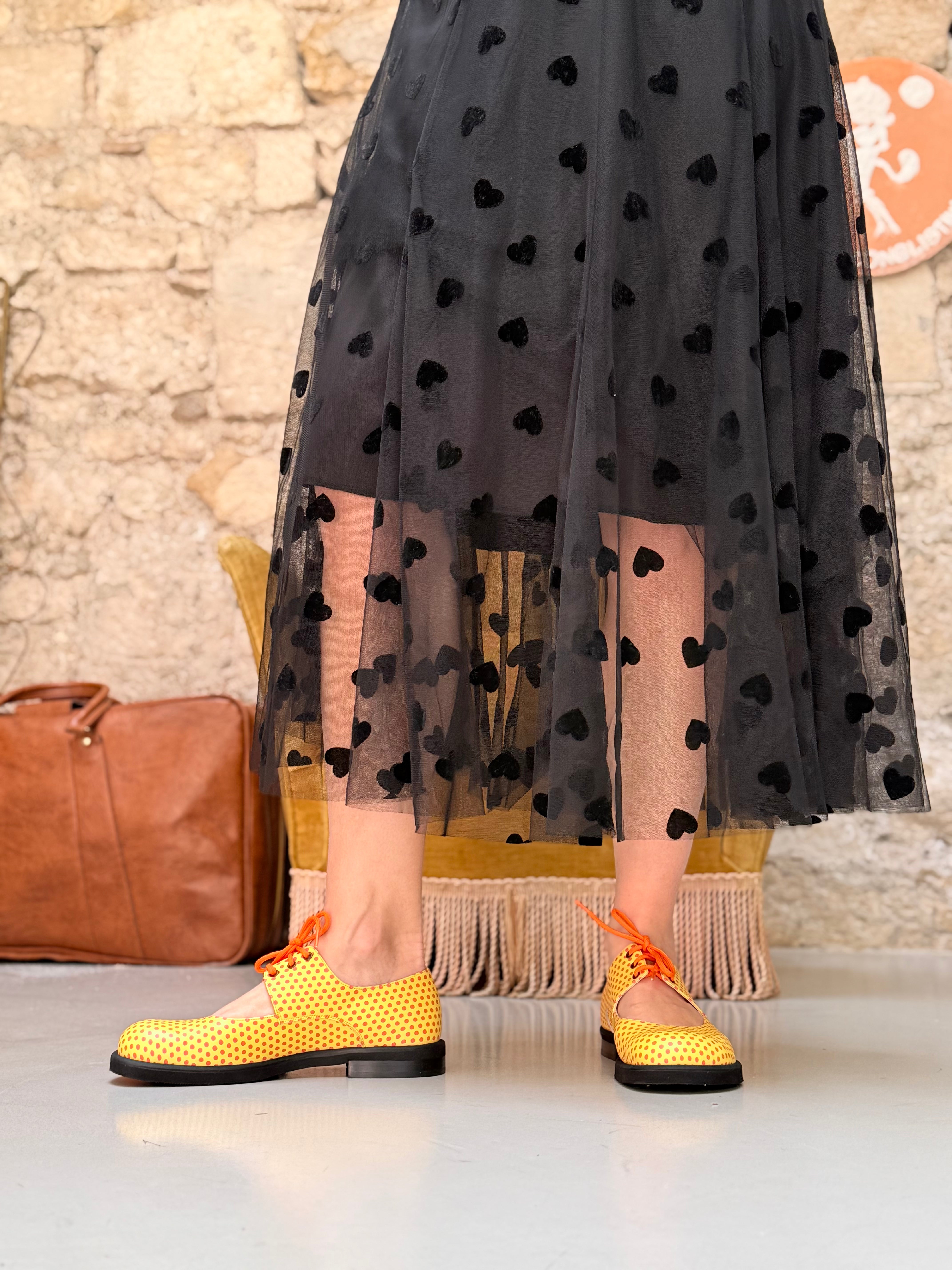 Image of Patch Yellow scarpa allacciata in nappa gialla e pois rossi tacco 2.5 artigianale marchigiana